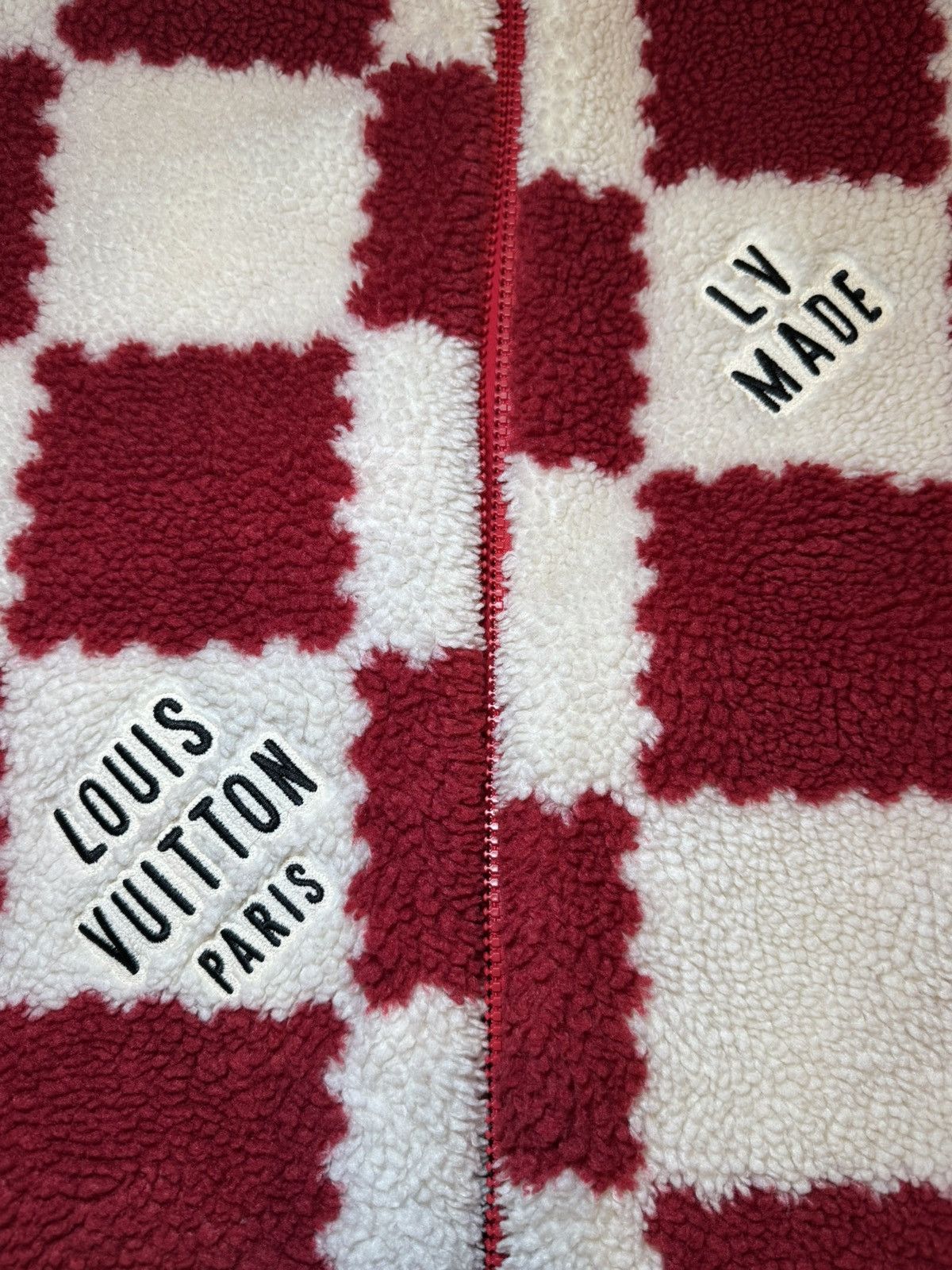 Louis Vuitton Louis Vuitton Red Checkered Fleece Size US L / EU 52-54 / 3 - 4 Thumbnail