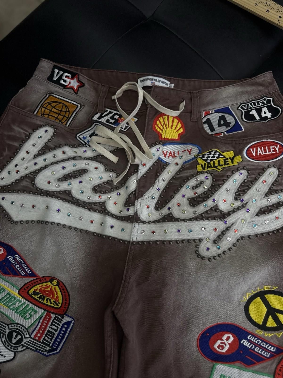 Vale Valley Brown Denim Patchwork Shorts Size 32 (Brand New) Size US 32 / EU 48 - 4 Thumbnail