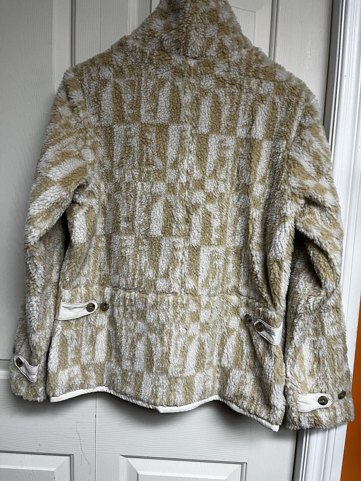 Patagonia Women's Teddy Jacket Size Large