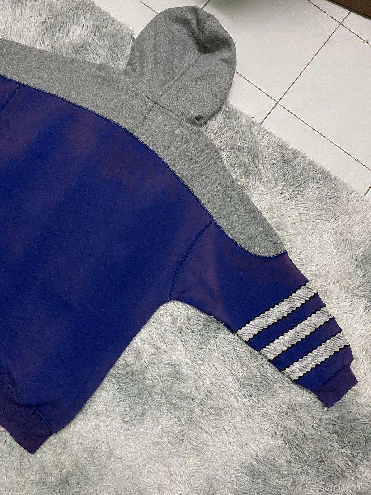 Adidas 90s ADIDAS EMBROIDERY BIG LOGO HOODIE FADED Size US L / EU 52-54 / 3 - 12 Thumbnail