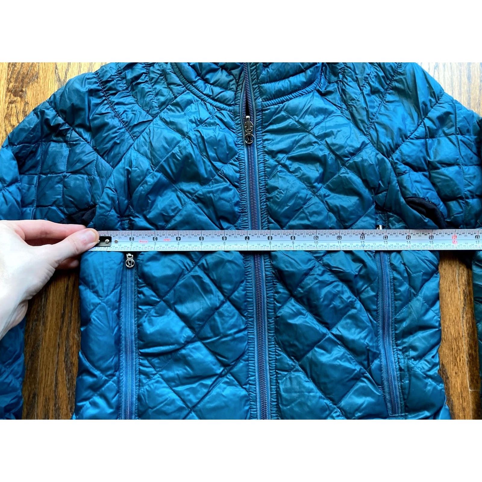 Lululemon Lululemon Puffer Jacket Womens Size 4 Reversible Blue Black Down Zip Jacket Athleisure Womens Winter Fall Spring Activewear Size S / US 4 / IT 40 - 3 Thumbnail