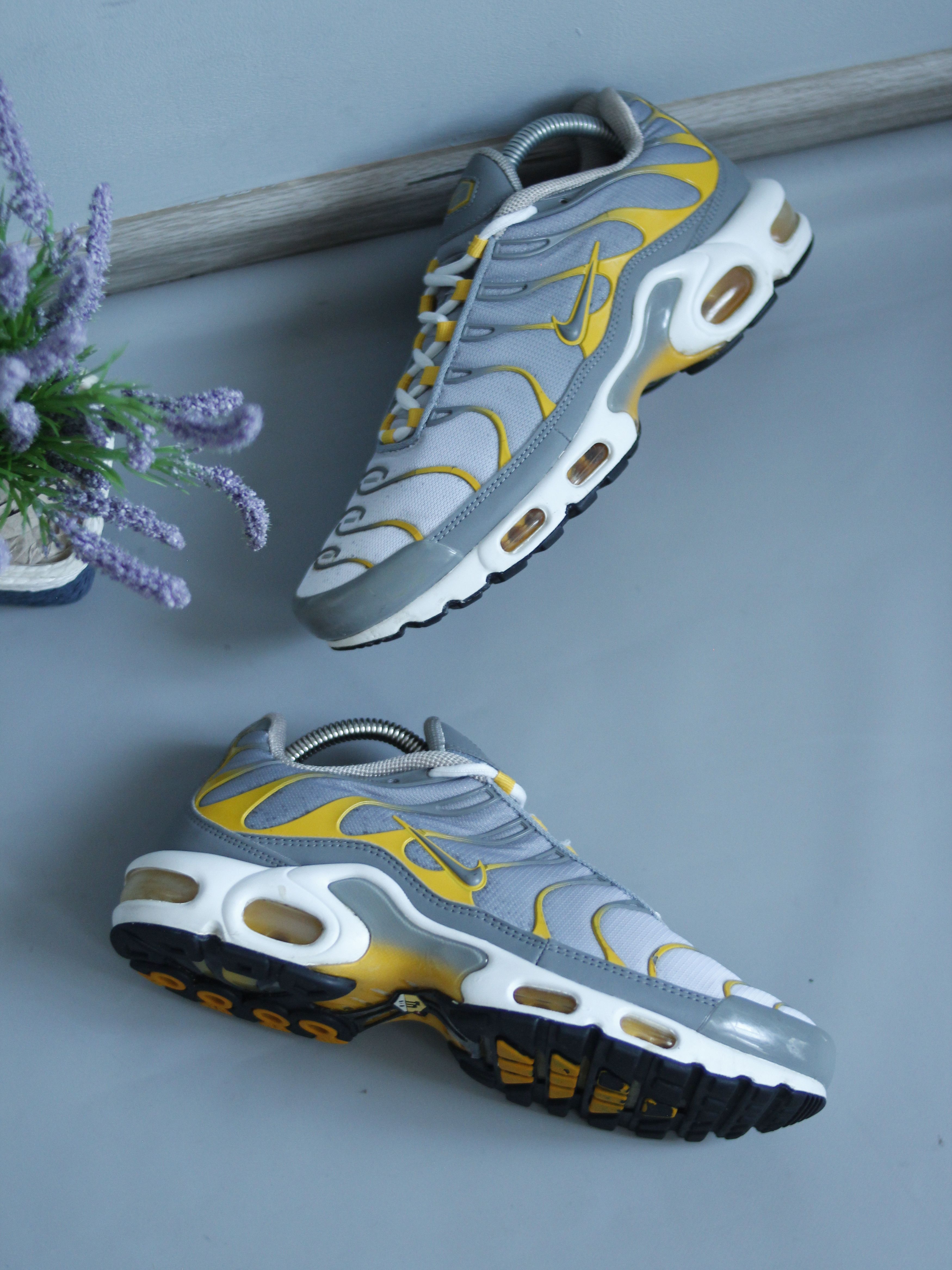 Nike Nike Air Max Tn Plus Sulphur Sneakers 41 Us 8 Size US 8 / EU 41 - 2 Thumbnail