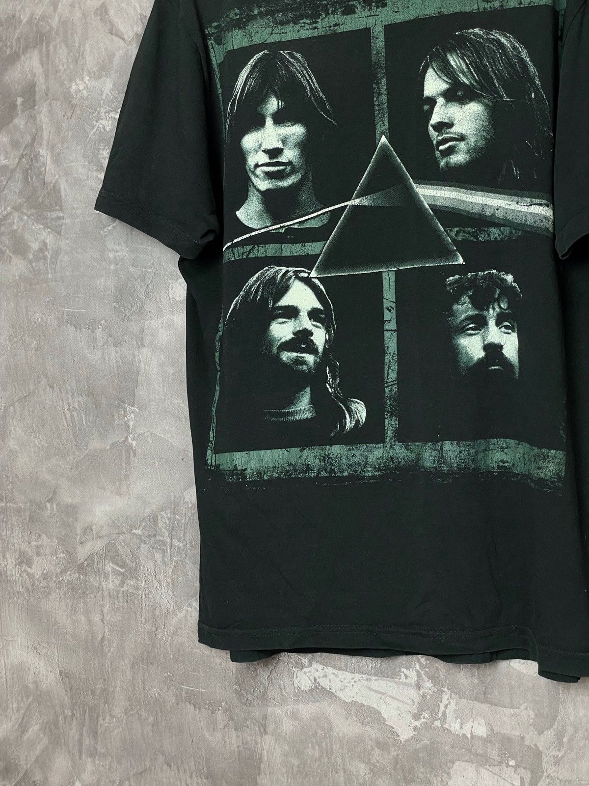 Band Tees × Vintage Vintage 90s PINK FLOYD THE DARK SIDE OF THE MOON T SHIRT Size US L / EU 52-54 / 3 - 12 Thumbnail