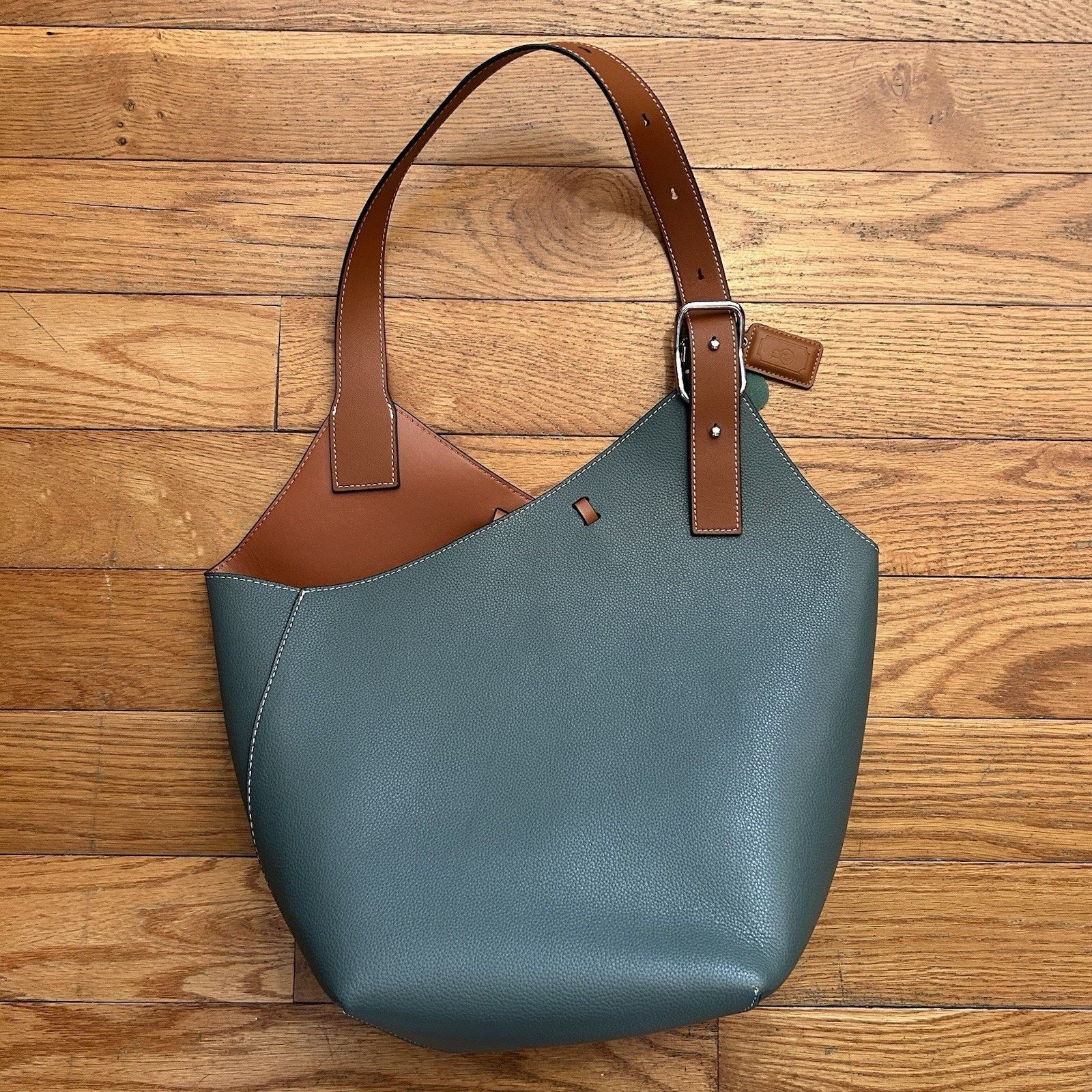 Other MDBM Maison De Beaute Marseille Cholet Leather Bucket Bag Size ONE SIZE - 1 Thumbnail