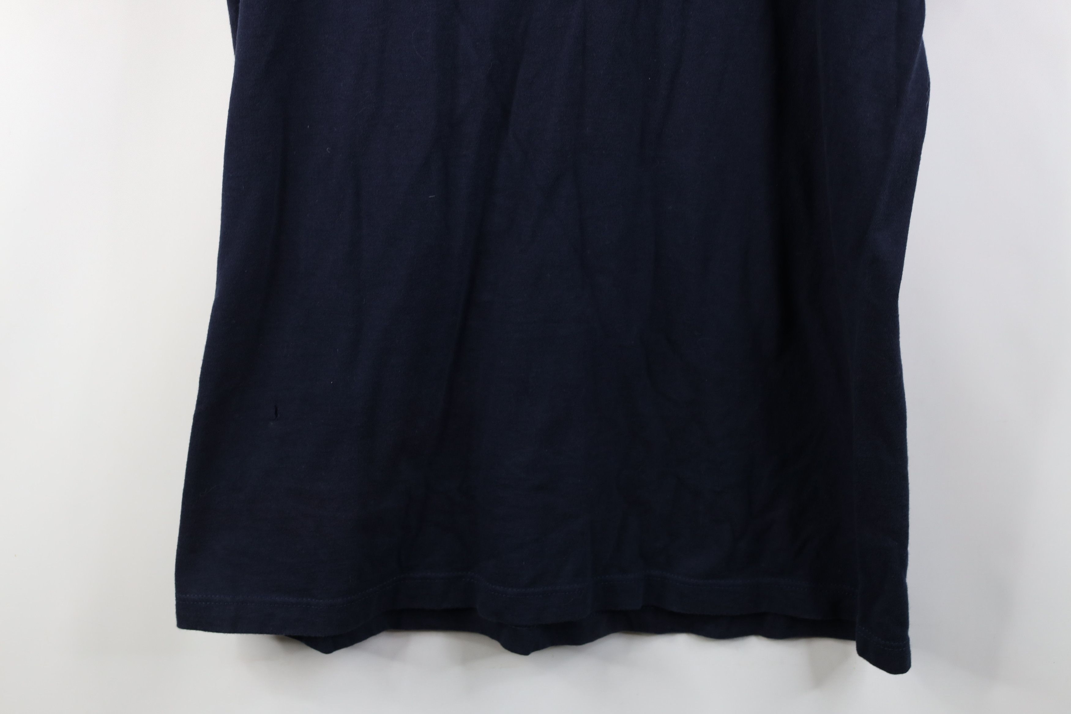 Nautica Vintage 90s Nautica Sailboat Pocket T-Shirt Navy Blue USA Size US L / EU 52-54 / 3 - 16 Thumbnail