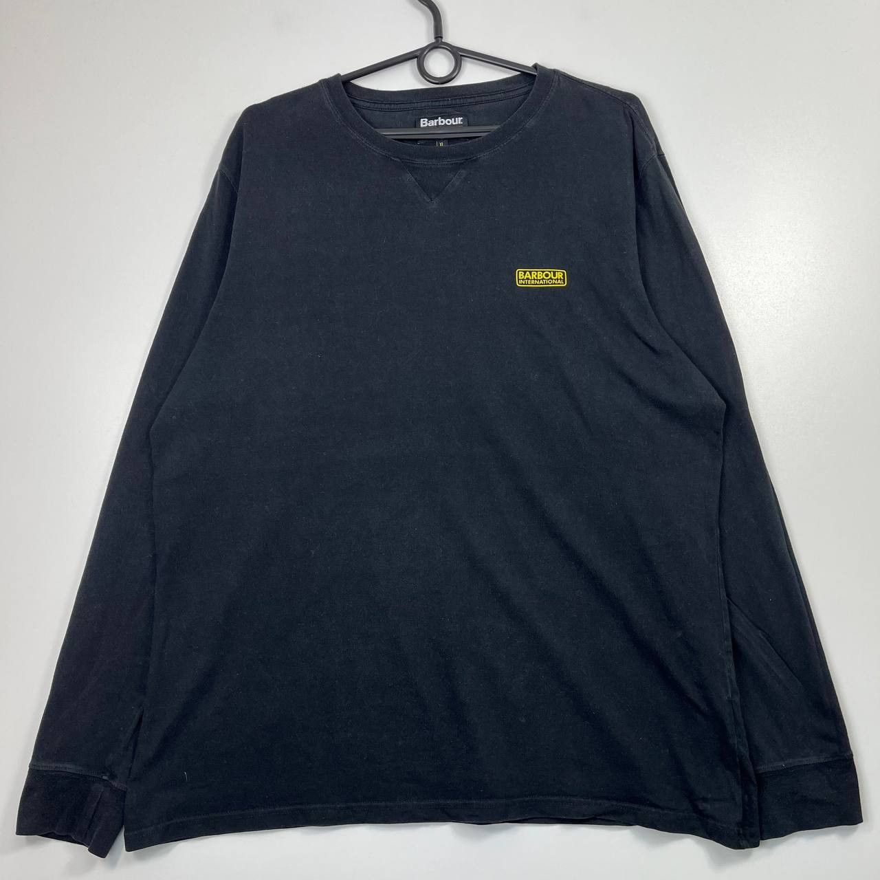 Barbour Barbour International Long Sleeve T Shirt Logo Patch Size XL Size US XL / EU 56 / 4 - 1 Thumbnail
