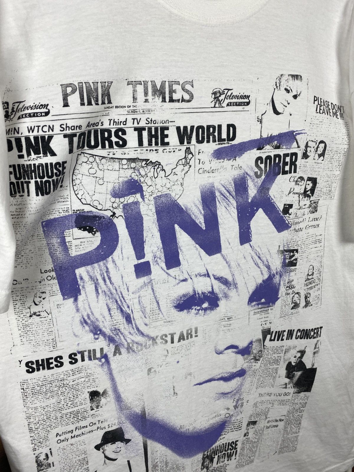 Fruit Of The Loom Vintage Pink Tour 2009 T-Shirt Tee Y2K Rare Size US M / EU 48-50 / 2 - 2 Thumbnail