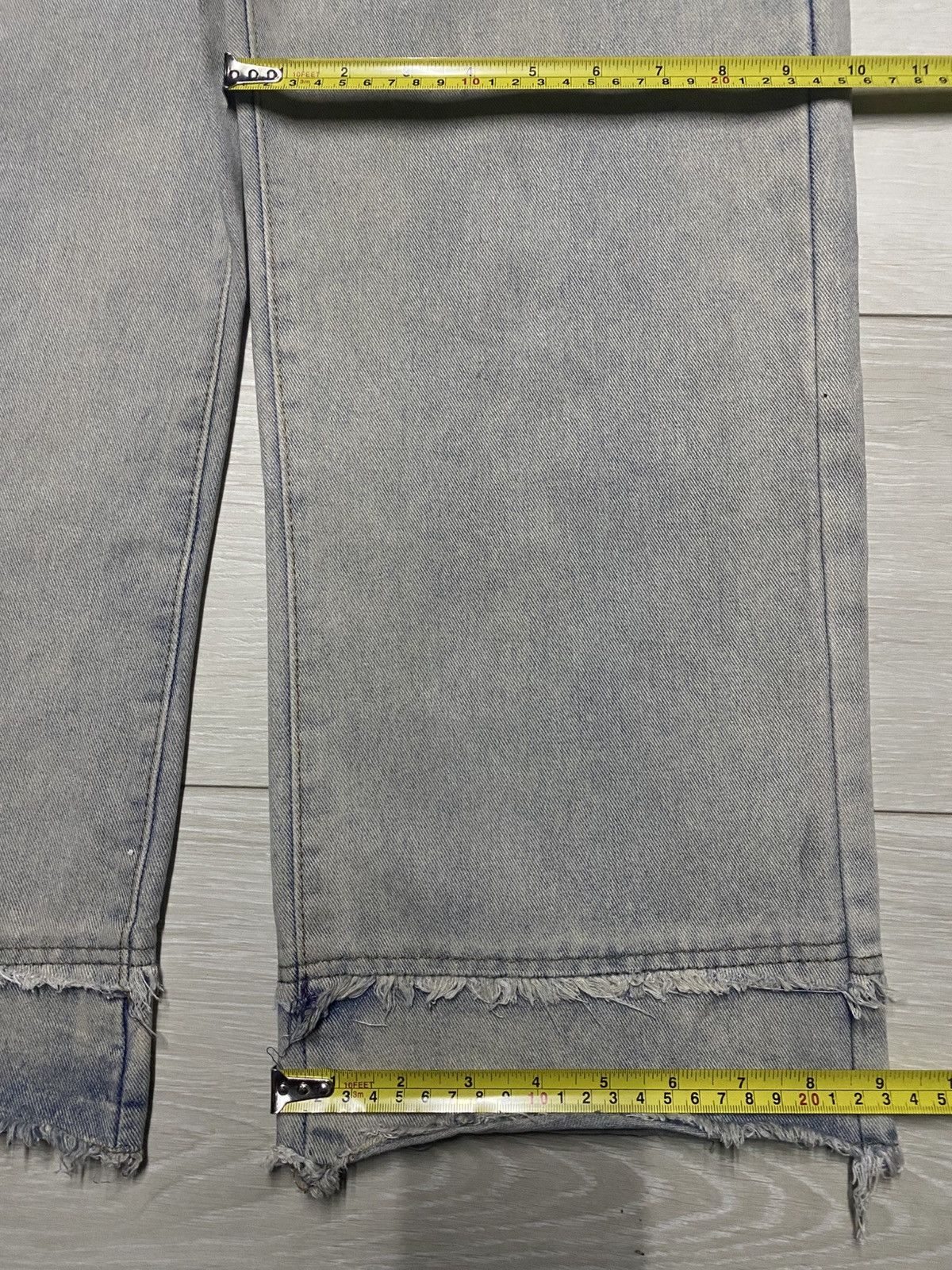 Hysteric Glamour Vintage Japanese Brand Light Wash Frayer Jeans Size US 27 - 13 Thumbnail