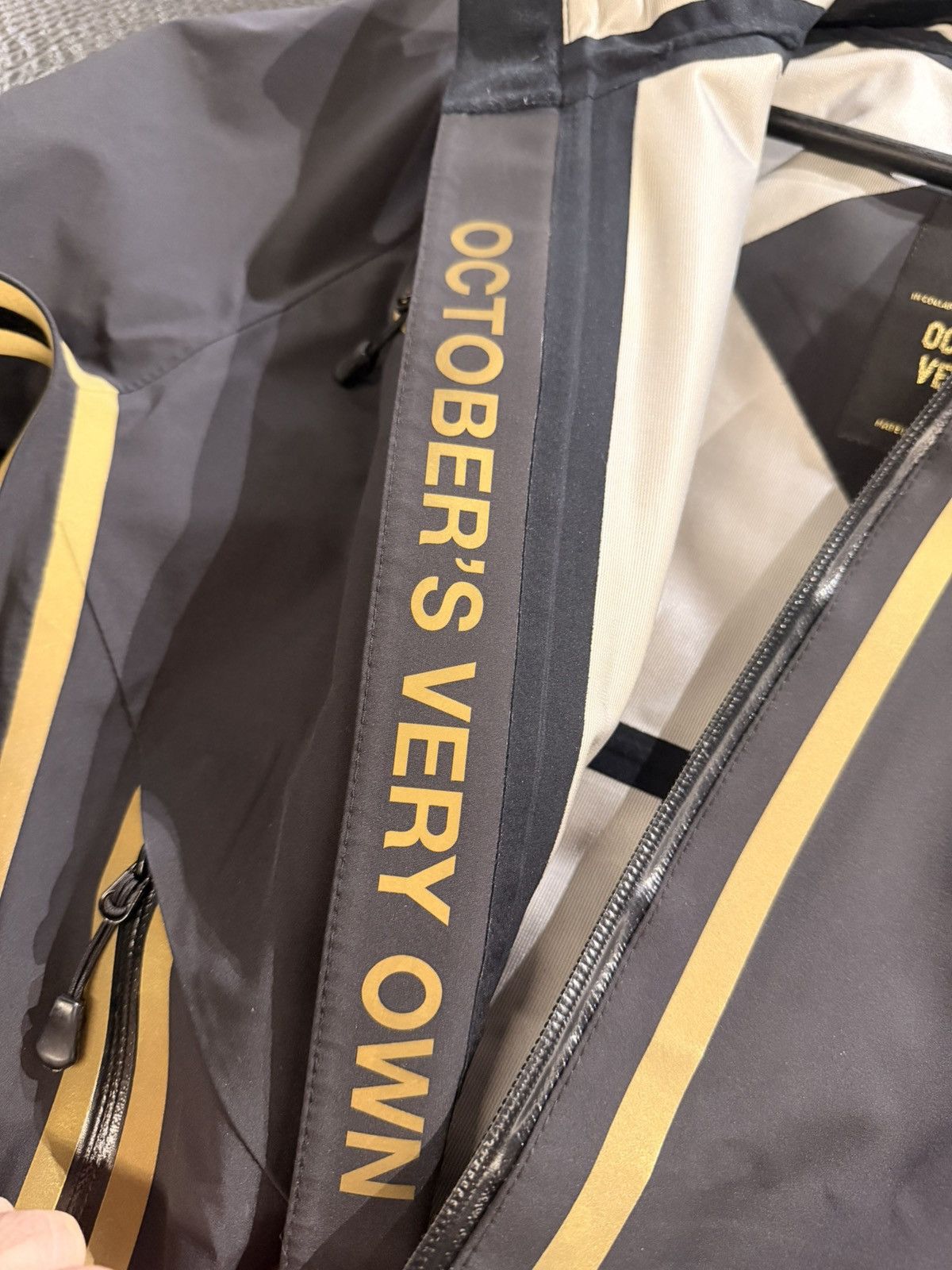 Canada Goose × October's Very Own OVO x CANADA GOOSE Timber Shell Jacket Size US S / EU 44-46 / 1 - 6 Thumbnail