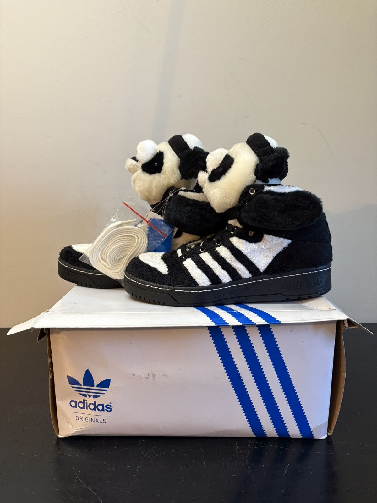 Adidas × Jeremy Scott adidas JS Jeremy Scott Bear Panda Black White Size US 9 / EU 42 - 1 Thumbnail