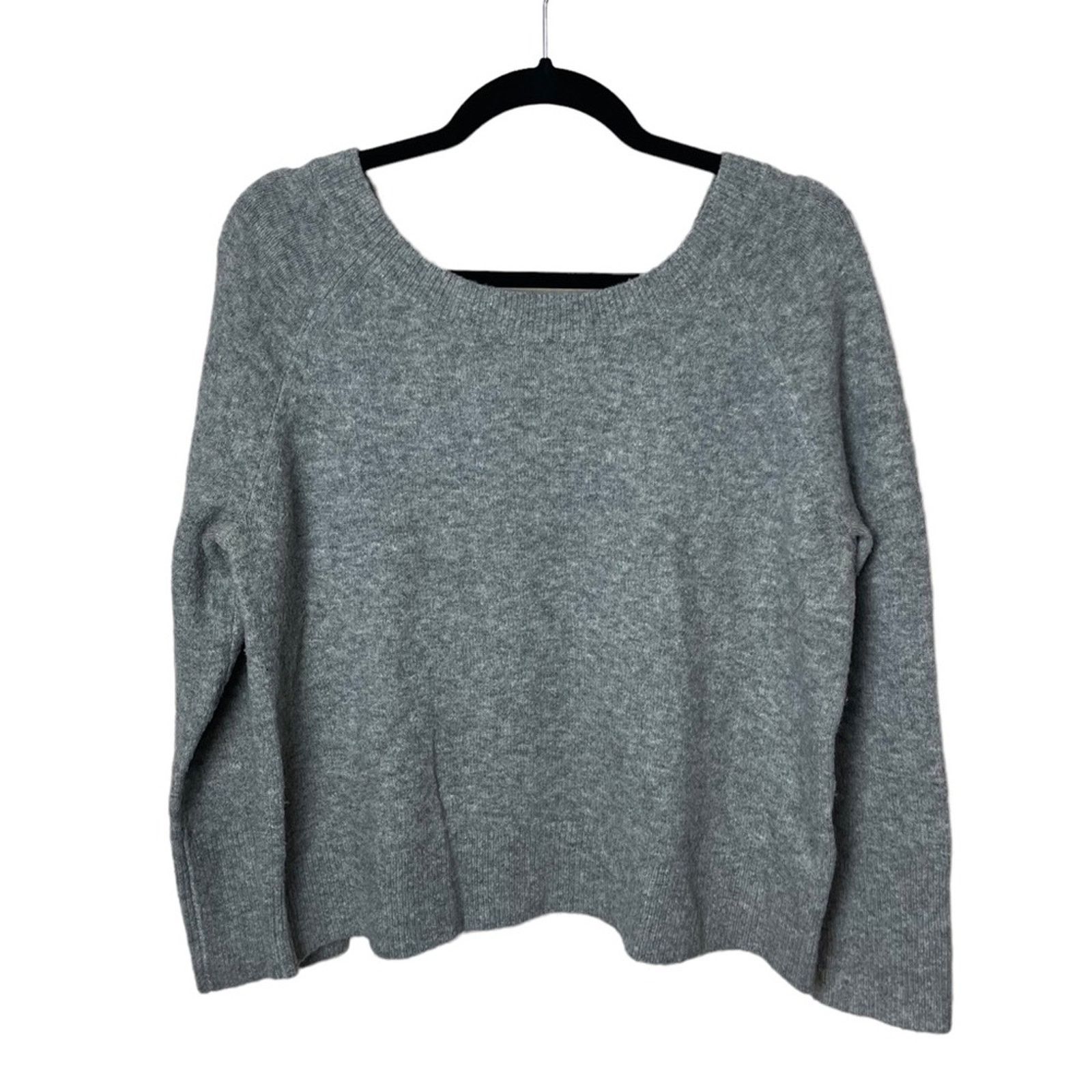J.Crew J Crew V Back Velvet Tie Long Sleeve Sweater Gray Size Small Size S / US 4 / IT 40 - 1 Thumbnail