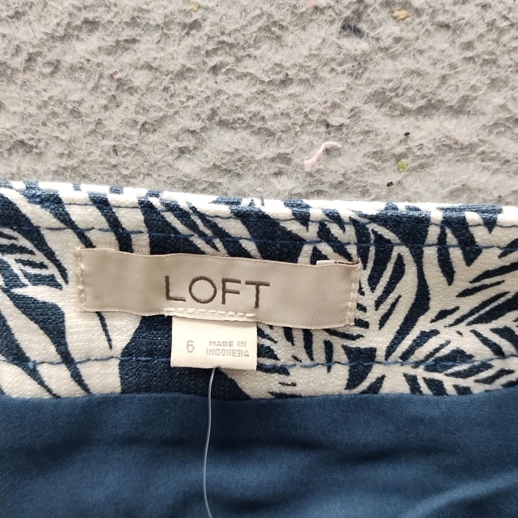 Loft LOFT Womens Skirt 6 A-Line Leaf Print Multicolor Cotton With Stretch Lined Button Zip Front Back Female Size 6 Short NWT Size 28" / US 6 / IT 42 - 6 Thumbnail