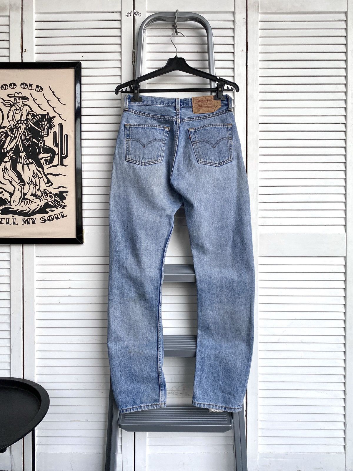 Levi's Vintage Levis 501 Light Wash Blue Denim Slim Jeans Pants USA Size US 29 - 2 Thumbnail