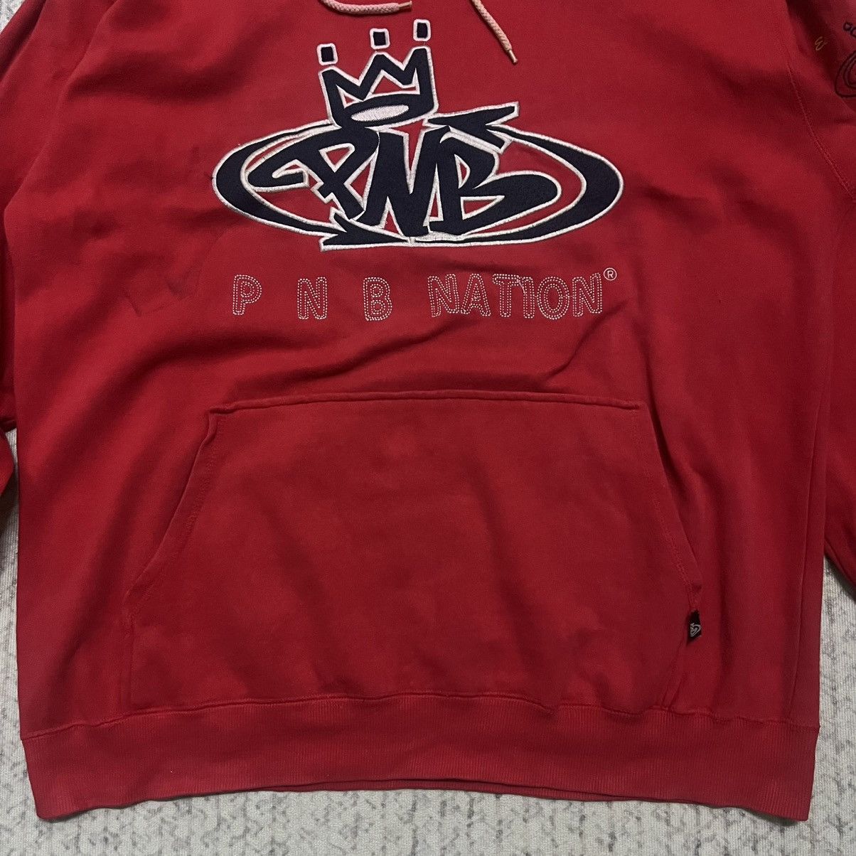 Rap Tees Rare Vintage PNB Nation Big Logo Hiphop Hoodies Size US XXL / EU 58 / 5 - 4 Thumbnail