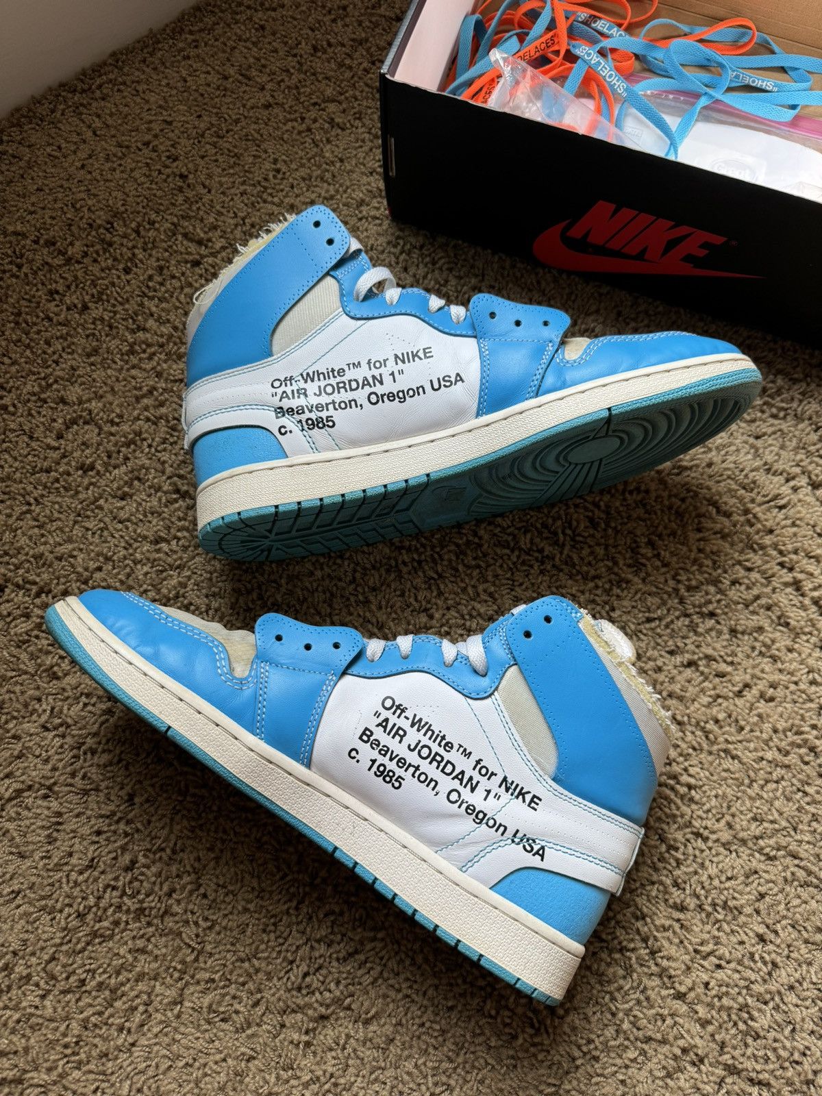 Jordan Brand Off-White Jordan 1 High UNC size 12 Size US 12 / EU 45 - 2 Thumbnail