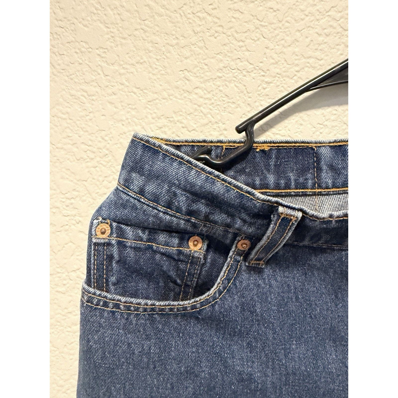 Levi's Vintage Levi’s 550 Jeans Made USA Relaxed Fit Denim Red Tab Size US 29 - 8 Thumbnail