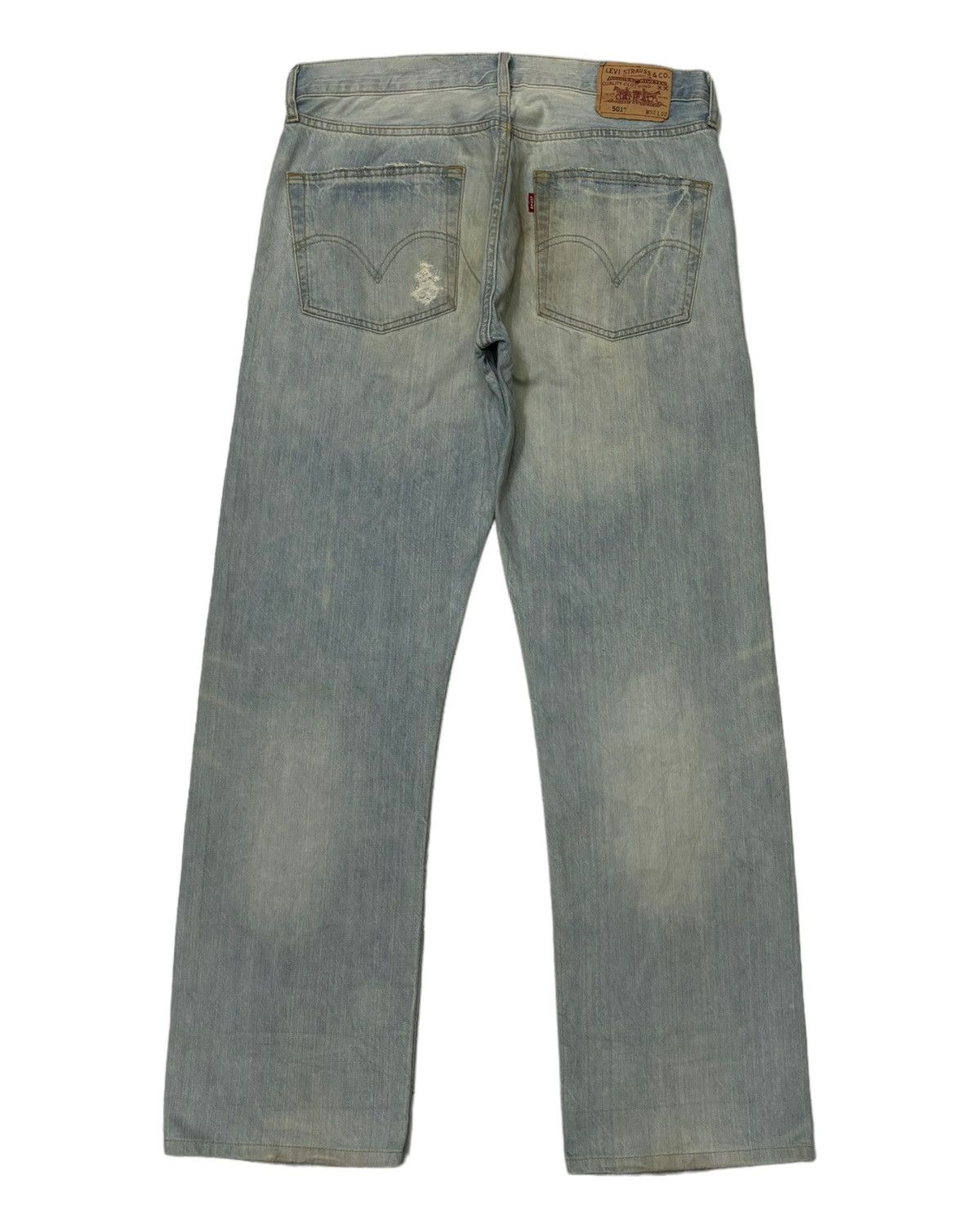 Levi's VINTAGE LEVIS 501 CLAW MARK BLUE WASH DISTRESS DENIM JEANS Size US 32 / EU 48 - 9 Thumbnail