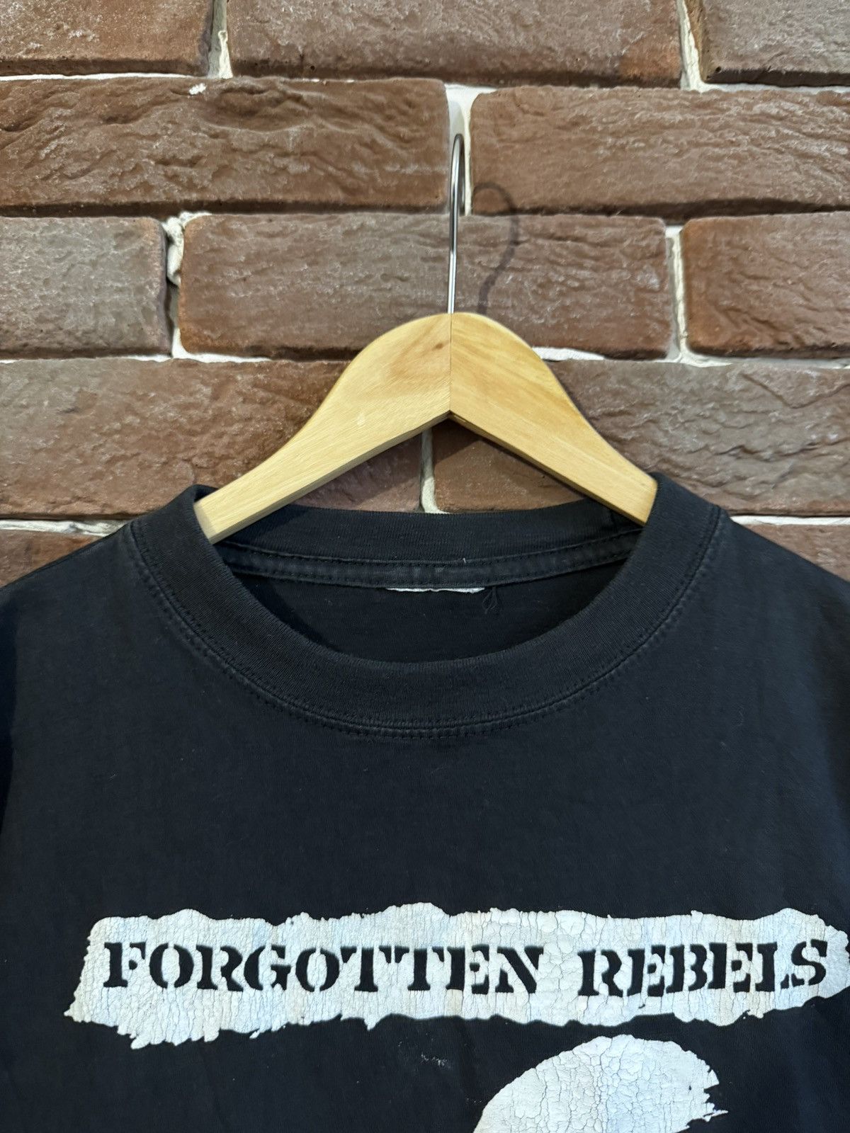 Band Tees Rare 90s Forgotten Rebels System Vintage Punk Rock Band Tee Size US XL / EU 56 / 4 - 4 Thumbnail