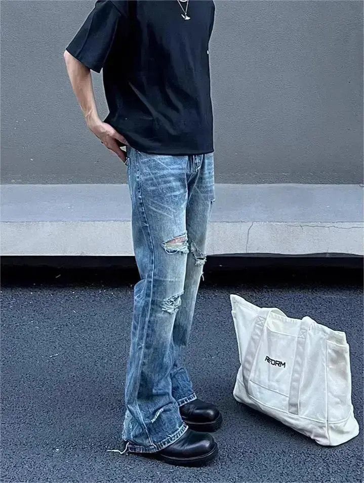 Japanese Brand Washed micro horn distressed jeans Size US 32 / EU 48 - 3 Thumbnail