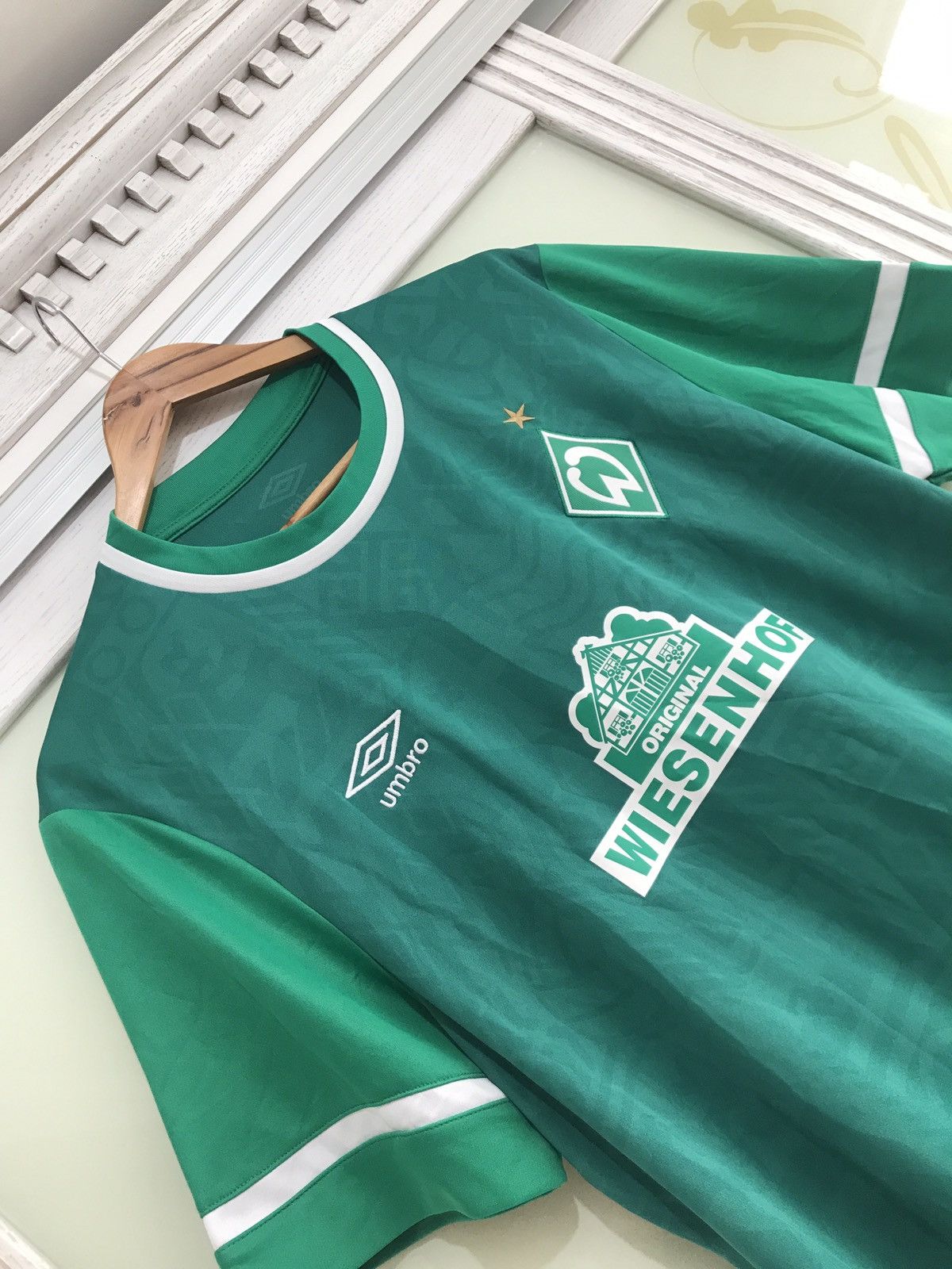 Umbro Werder Bremen 2021-2022 Home Soccer Jersey Football Kit Size US XL / EU 56 / 4 - 4 Thumbnail
