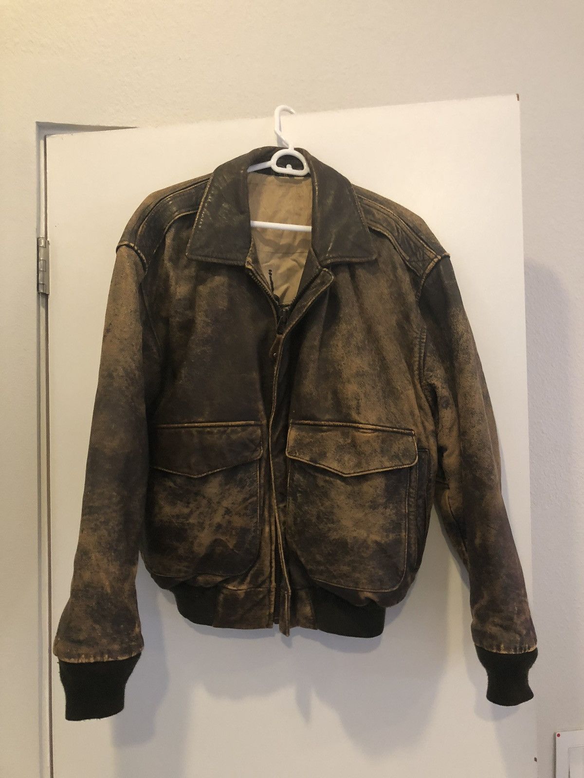 Vintage Vintage leather bomber jacket Size US M / EU 48-50 / 2 - 6 Thumbnail