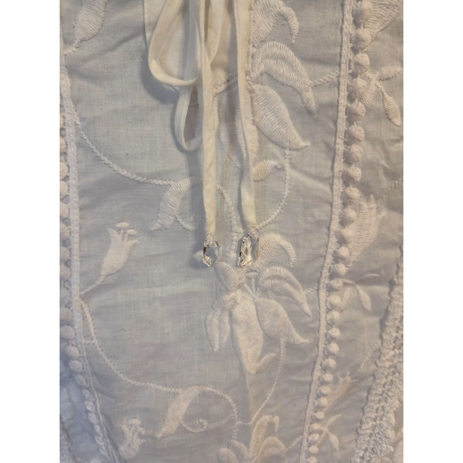 Vintage Karen Kane White Lace Floral Embroidery Peasant Top Hippie Boho Shirt Womens L Large White Floral Lace Embroidery Hippie Peasant Blouse Size L / US 10 / IT 46 - 2 Thumbnail
