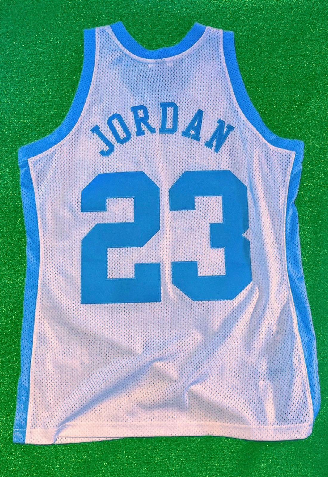 Mitchell & Ness Jordan White North Carolina Tar Heel Authentic Jersey Mens L Size US L / EU 52-54 / 3 - 6 Thumbnail