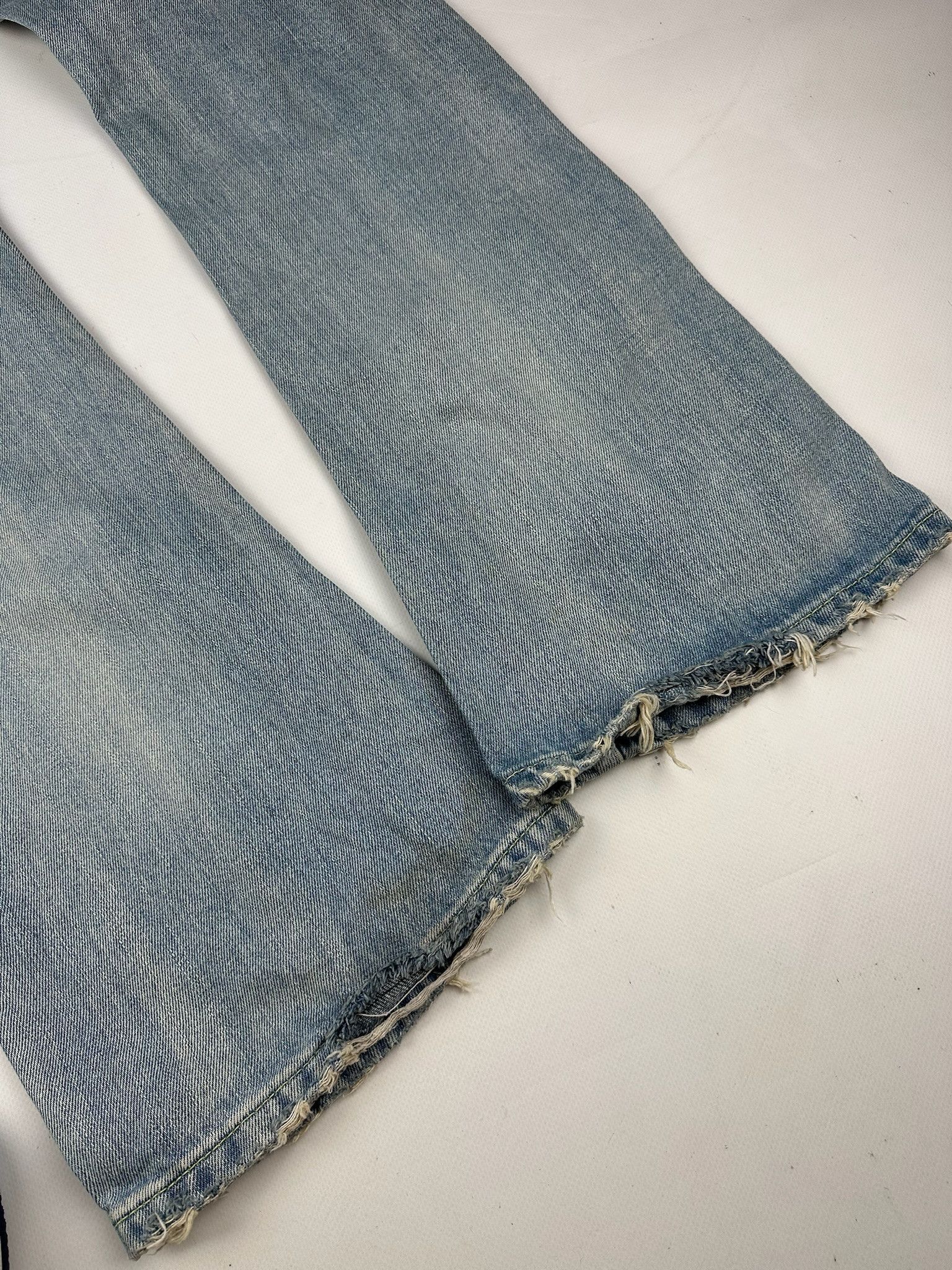 Levi's Levi’s Slouch Flare Light Wash Denim Patchwork Jeans Size US 32 / EU 48 - 12 Thumbnail