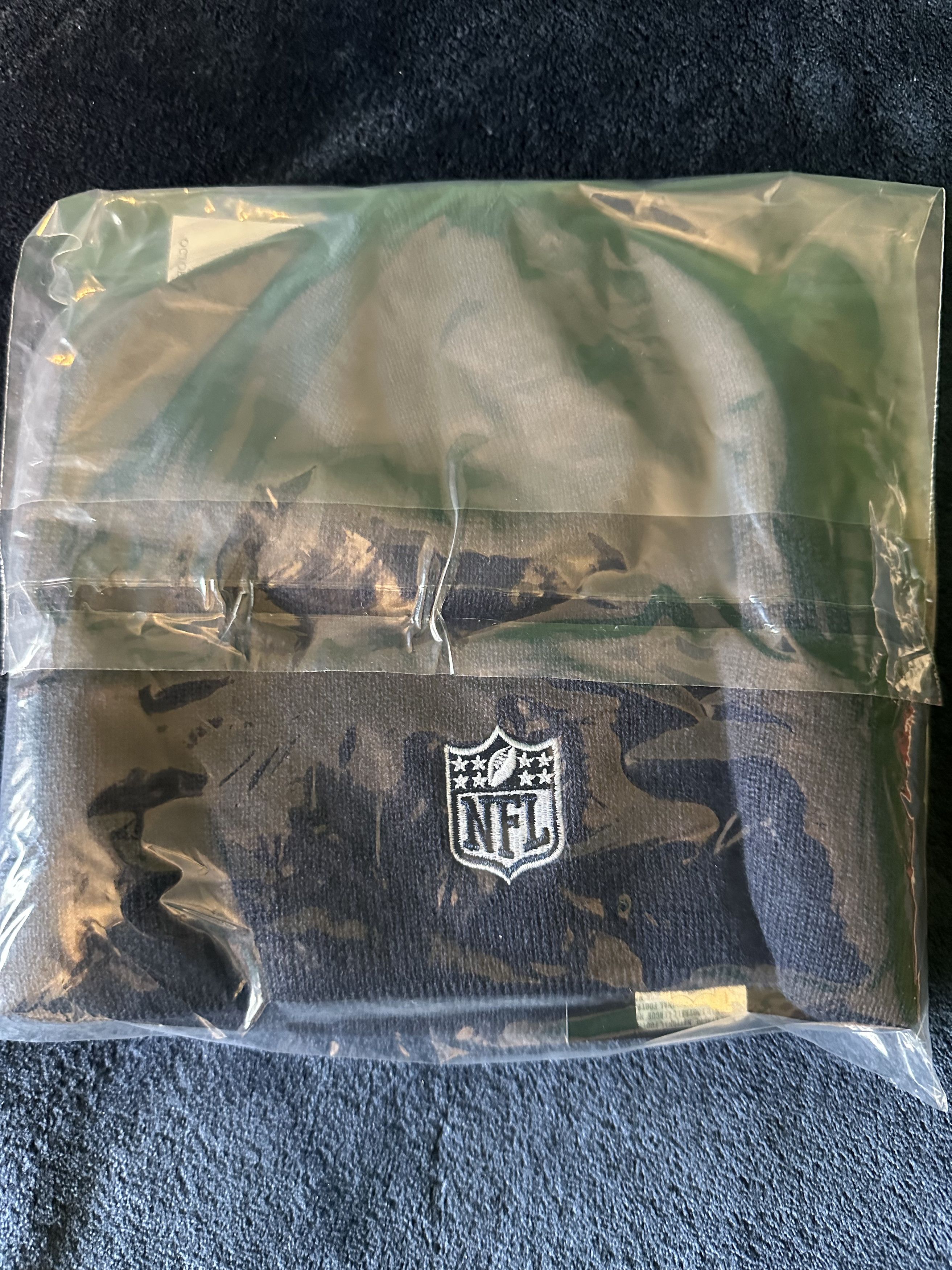October's Very Own Octobers Very Own OVO NFL SEATTLE SEAHAWKS NEW ERA BEANIE Size ONE SIZE - 2 Thumbnail