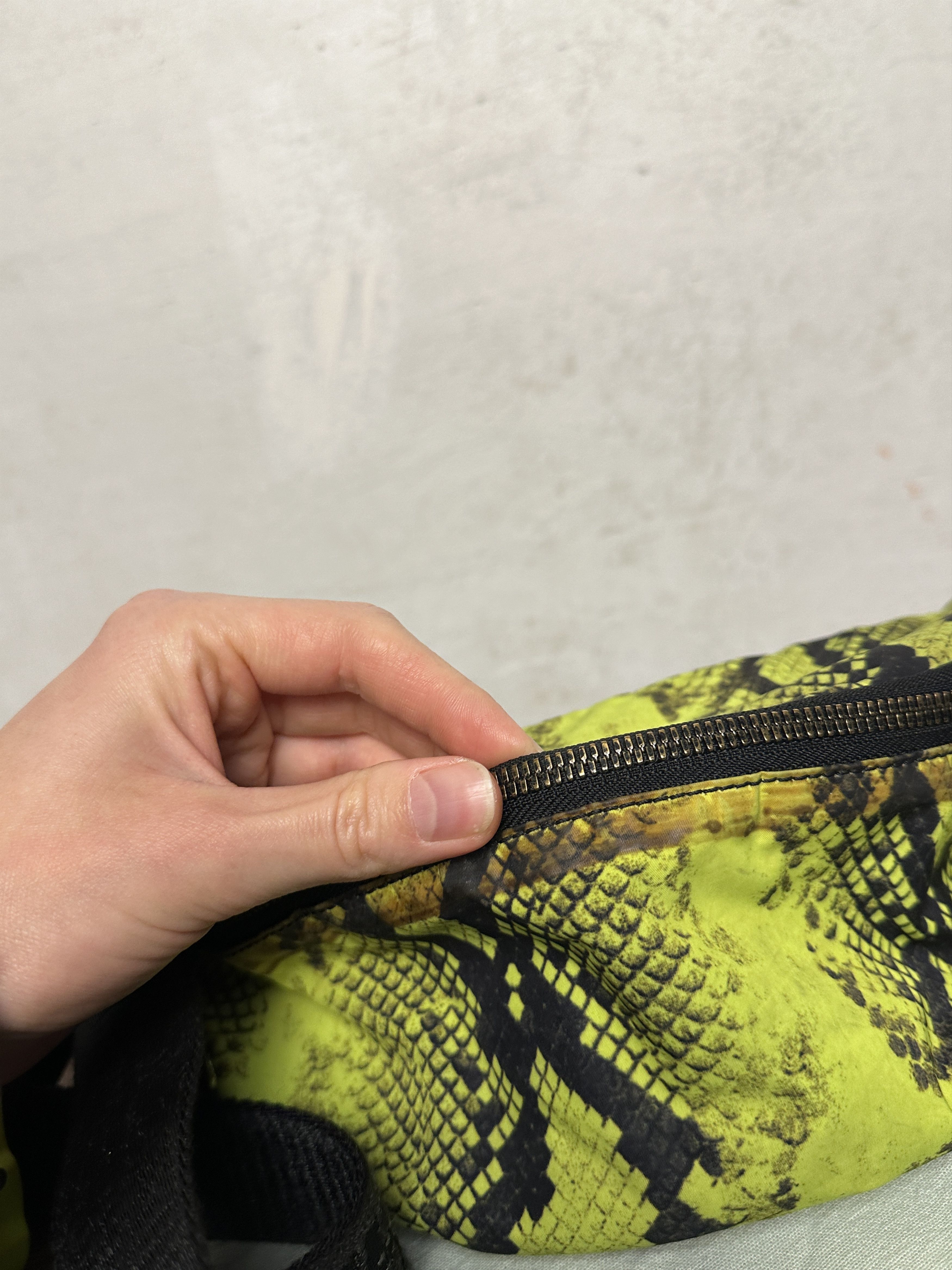 Off-White Off-white Neon Yellow Python-print Belt Bag In Fluo Yellow Size ONE SIZE - 8 Thumbnail