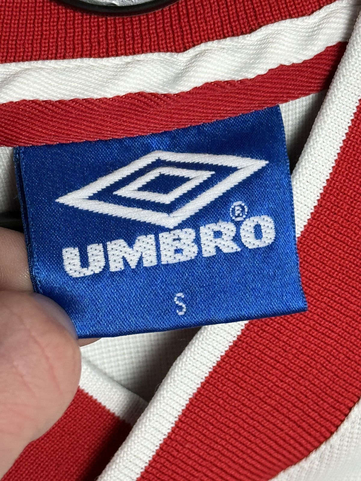 Umbro Nottingham Forest 02/03 Away Football Jersey Size US S / EU 44-46 / 1 - 23 Thumbnail