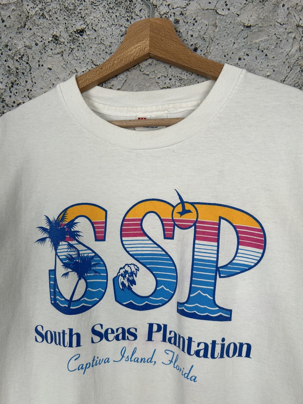 Vintage Vintage South Seas Plantation Graphic Tee 90s Single Stitch Size US L / EU 52-54 / 3 - 3 Thumbnail