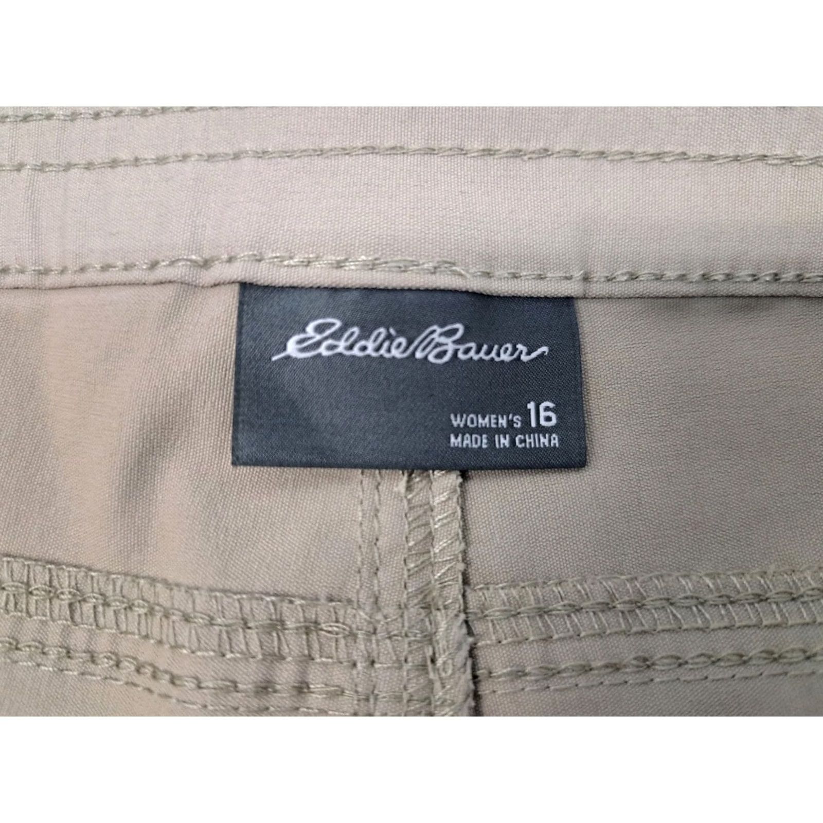 Eddie Bauer Eddie Bauer Womens Beige Chino Shorts Hiking Outdoors Size 16 Nylon Spandex Side Zip Pocket Regular Rise 7in Size 38" / US 16 / IT 52 - 2 Thumbnail