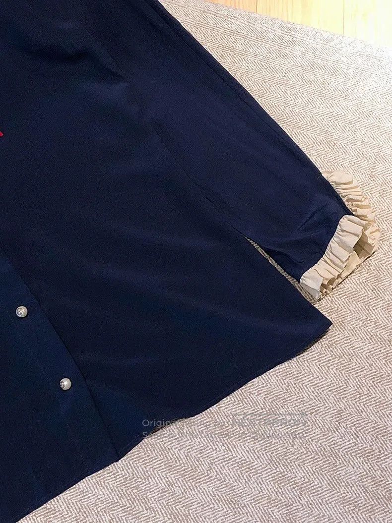Gucci Gucci Dark blue pearl button silk shirt Size S / US 4 / IT 40 - 4 Thumbnail