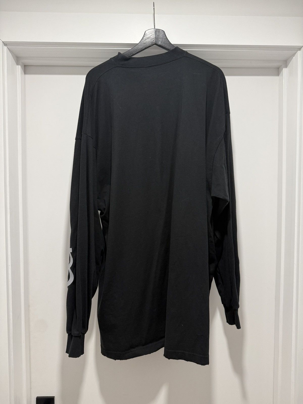 Balenciaga URL Longlseeve Size US L / EU 52-54 / 3 - 7 Thumbnail