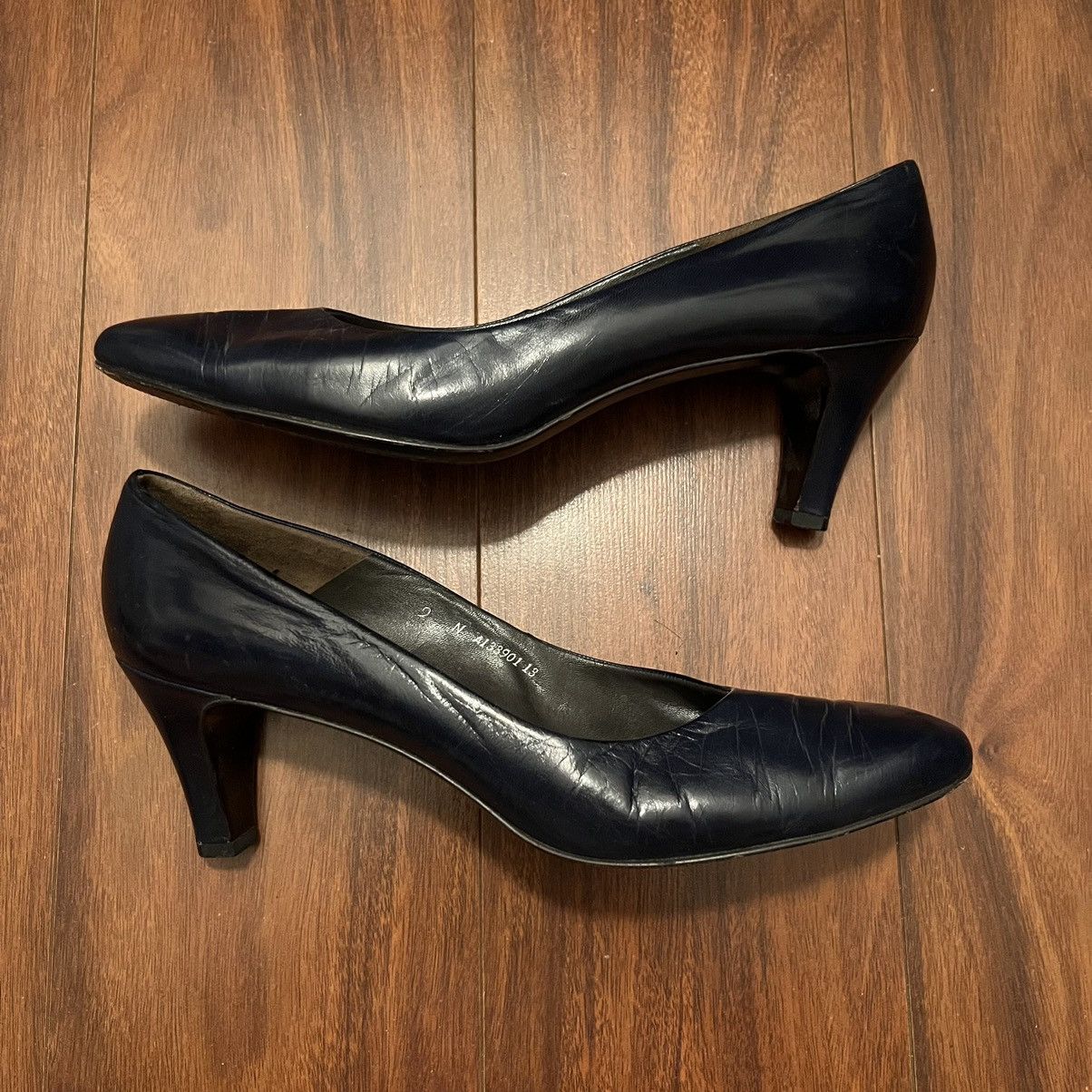 BALLY of Switzerland Vicky II Leather Classic Pump 3