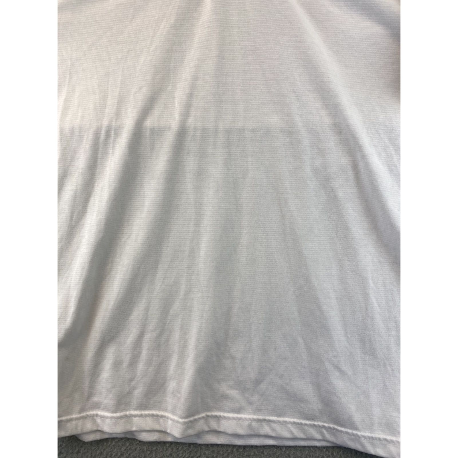 Under Armour Under Armour Short Sleeve Polo Shirt Heatgear Loose Mens Sz L White /72-55 Size US L / EU 52-54 / 3 - 4 Thumbnail