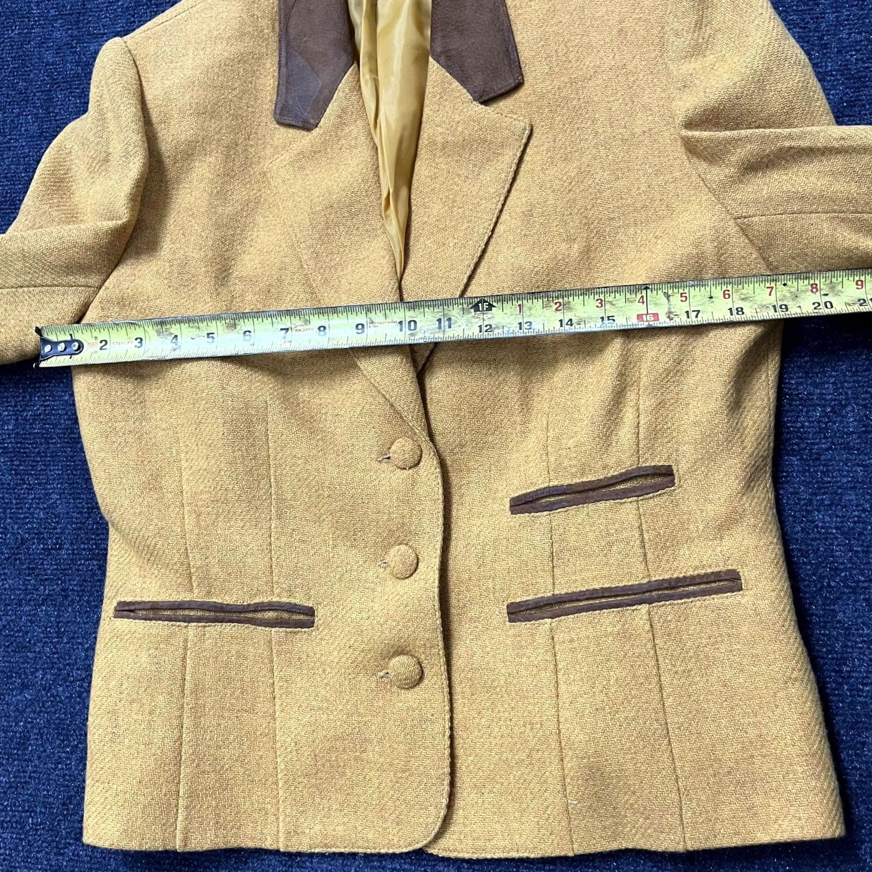 Vintage VINTAGE 90s Blazer Womens 10 Yellow Tweed Wool Blend Notch Lapel Suede Trim Tailored Single-Breasted Size L / US 10 / IT 46 - 7 Thumbnail