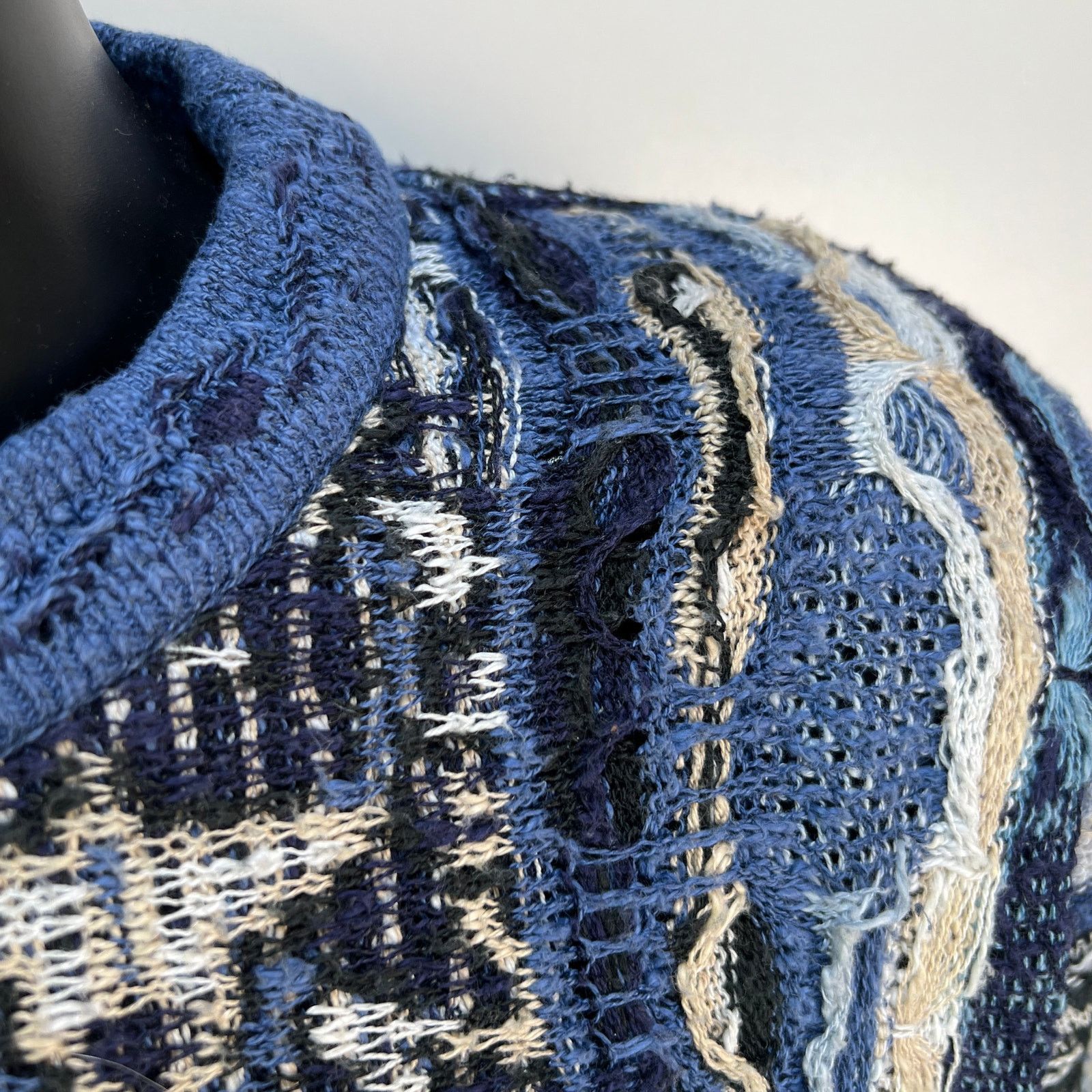 Coogi Coogi Classic Linen Pullover Crewneck Sweater Blue 3D Knit Size US M / EU 48-50 / 2 - 4 Thumbnail