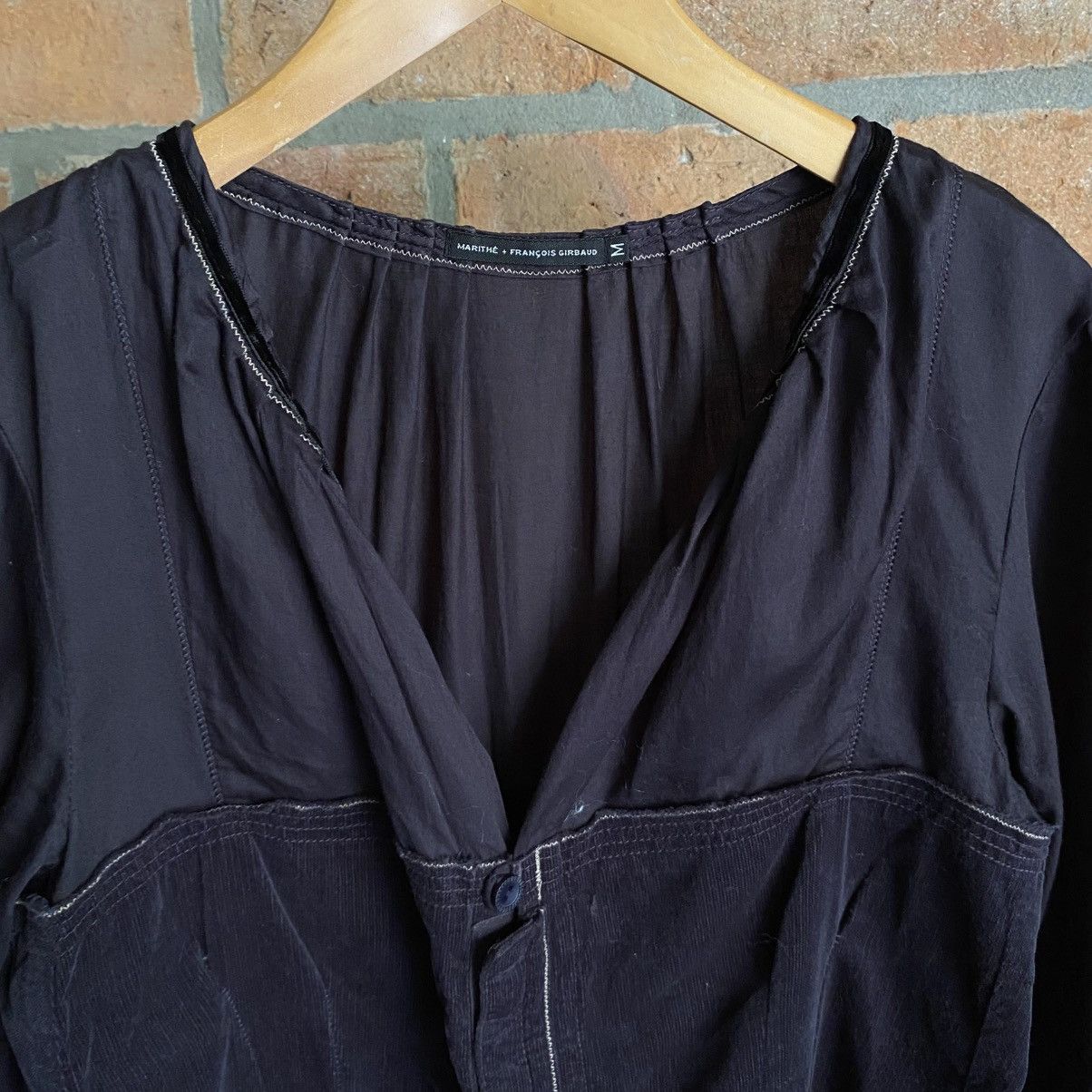 Marithe + Francois Girbaud MARITHÉ + FRANÇOIS GIRBAUD Vintage Black Tie-Neck Blouse Size M / US 6-8 / IT 42-44 - 7 Thumbnail