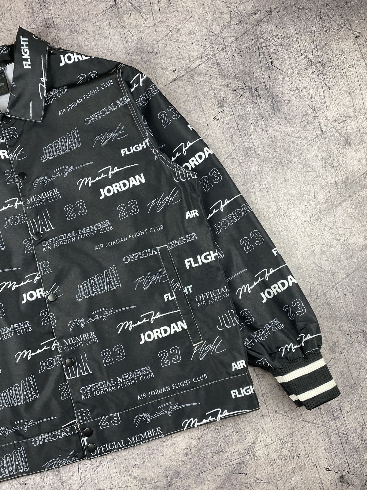 Jordan Brand × Nike Nike Air Jordan Satin Coaches Jacket Size S Size US S / EU 44-46 / 1 - 4 Thumbnail