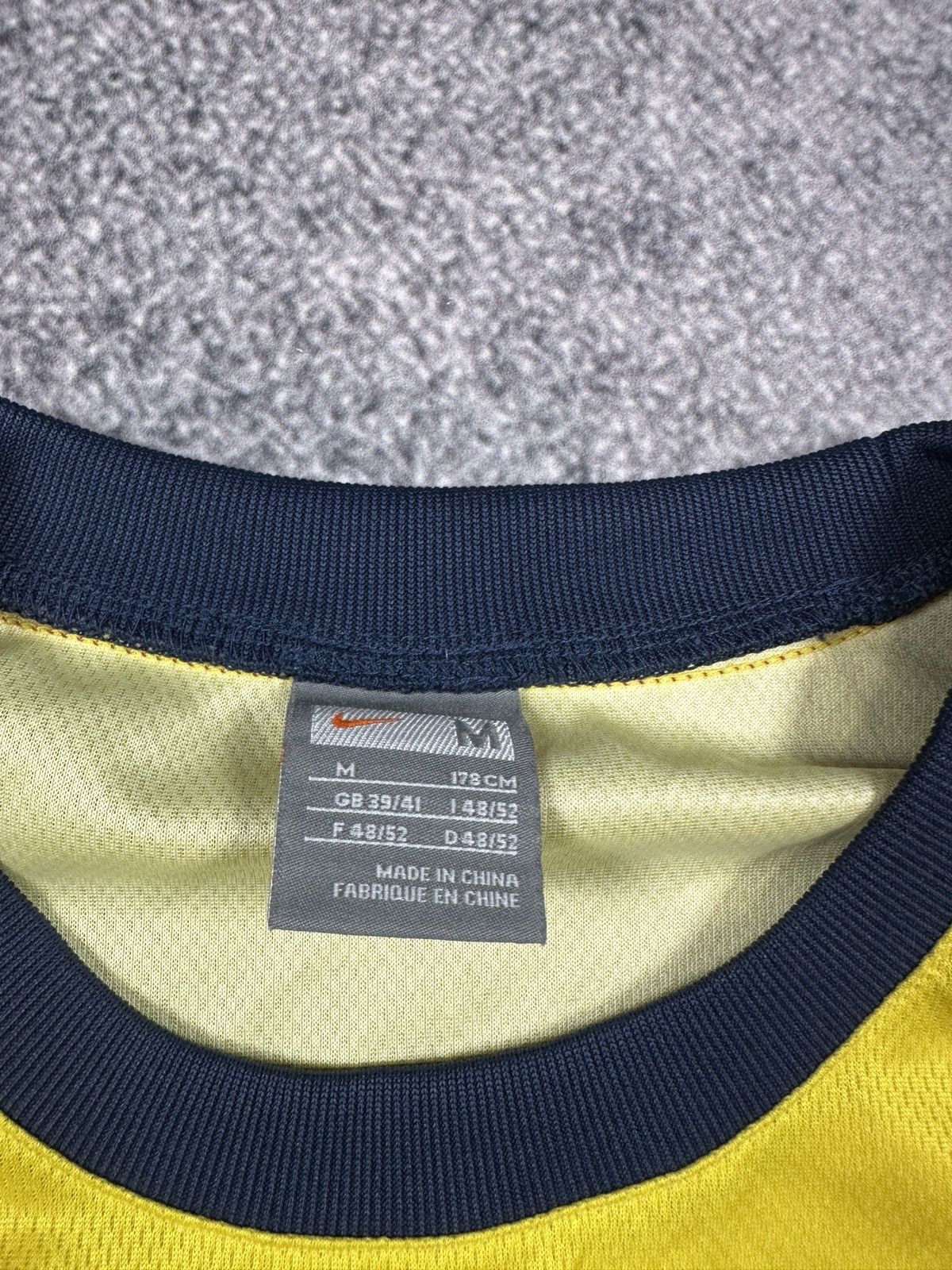 Nike Vintage Nike F.C. Barcelona 08/09 Soccer Jersey Rare M Y2K Size US M / EU 48-50 / 2 - 4 Thumbnail
