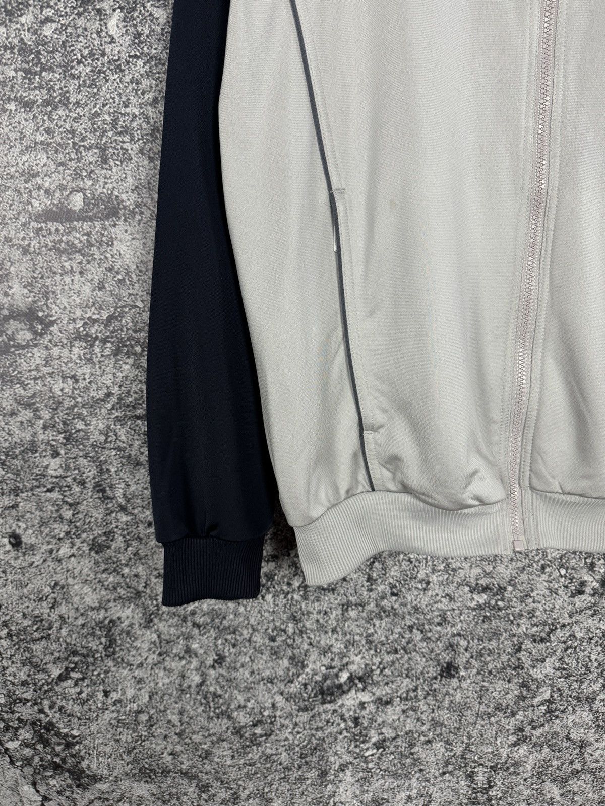 Adidas Men’s Adidas Vintage 90s Track Jacket Streetwear Size M Size US M / EU 48-50 / 2 - 5 Thumbnail