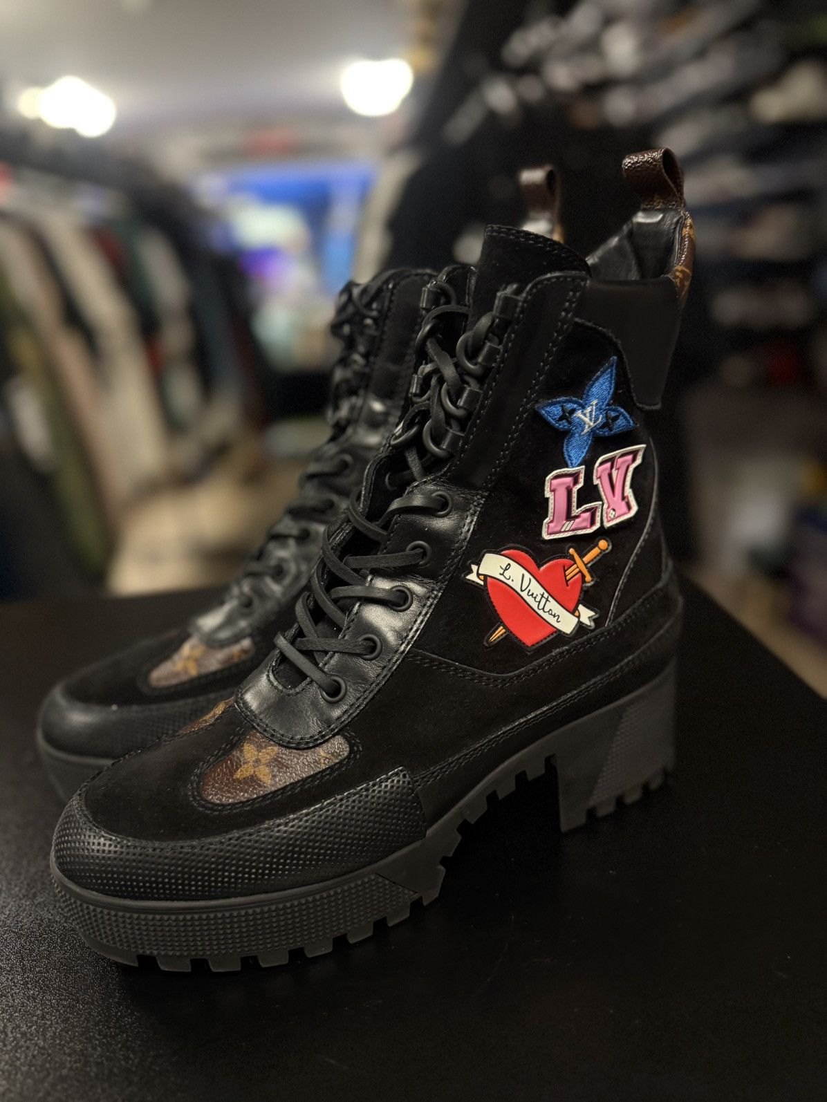 Louis Vuitton Louis Vuitton Limited Women’s Boots Wolrd Tour 38.5LV/8.5W Size US 8.5 / IT 38.5 - 10 Thumbnail