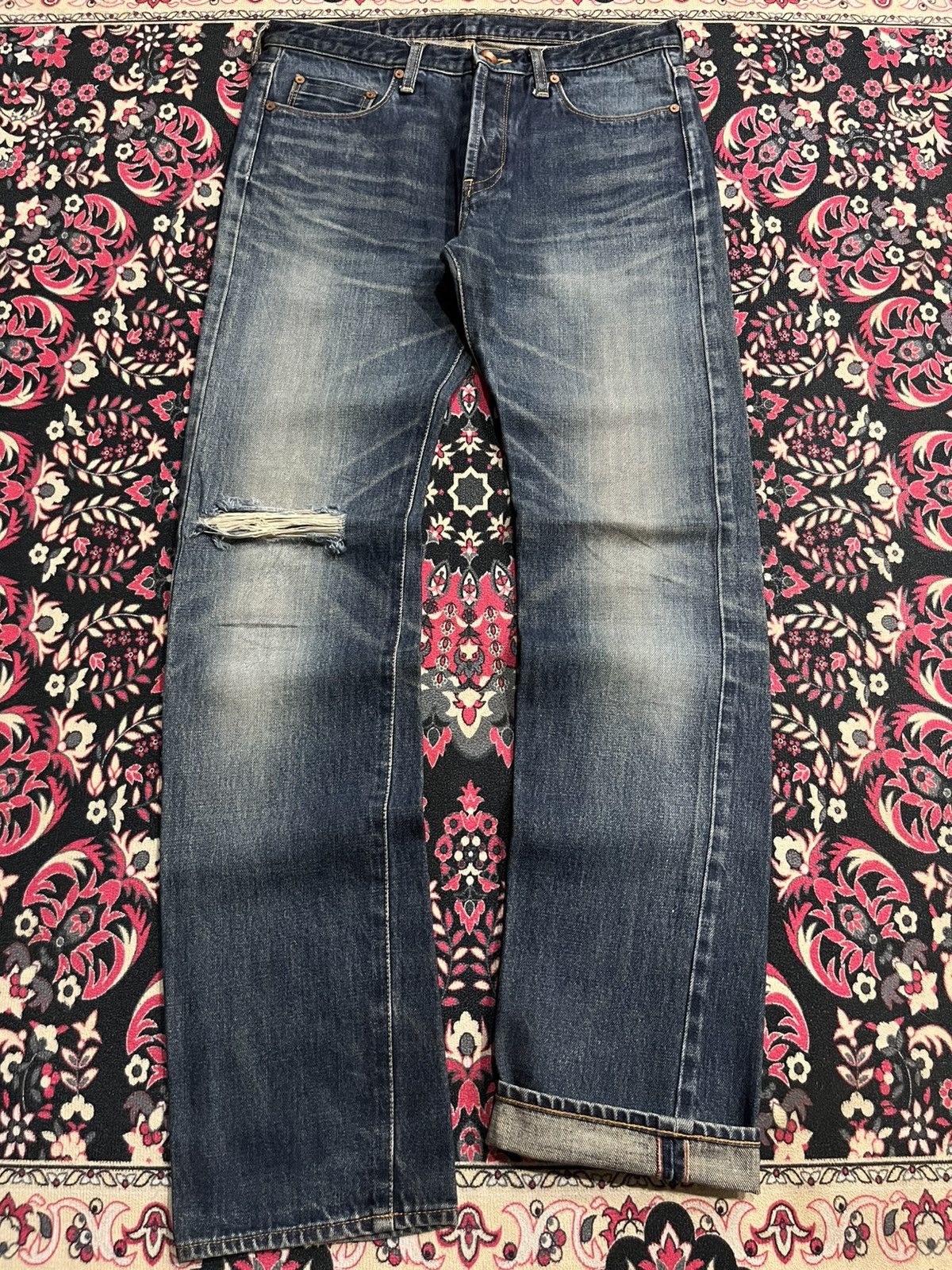 Paul Smith Red Ear Paul Smith Red Ear Distressed Selvedge Blue Washed Jeans Size US 30 / EU 46 - 1 Thumbnail