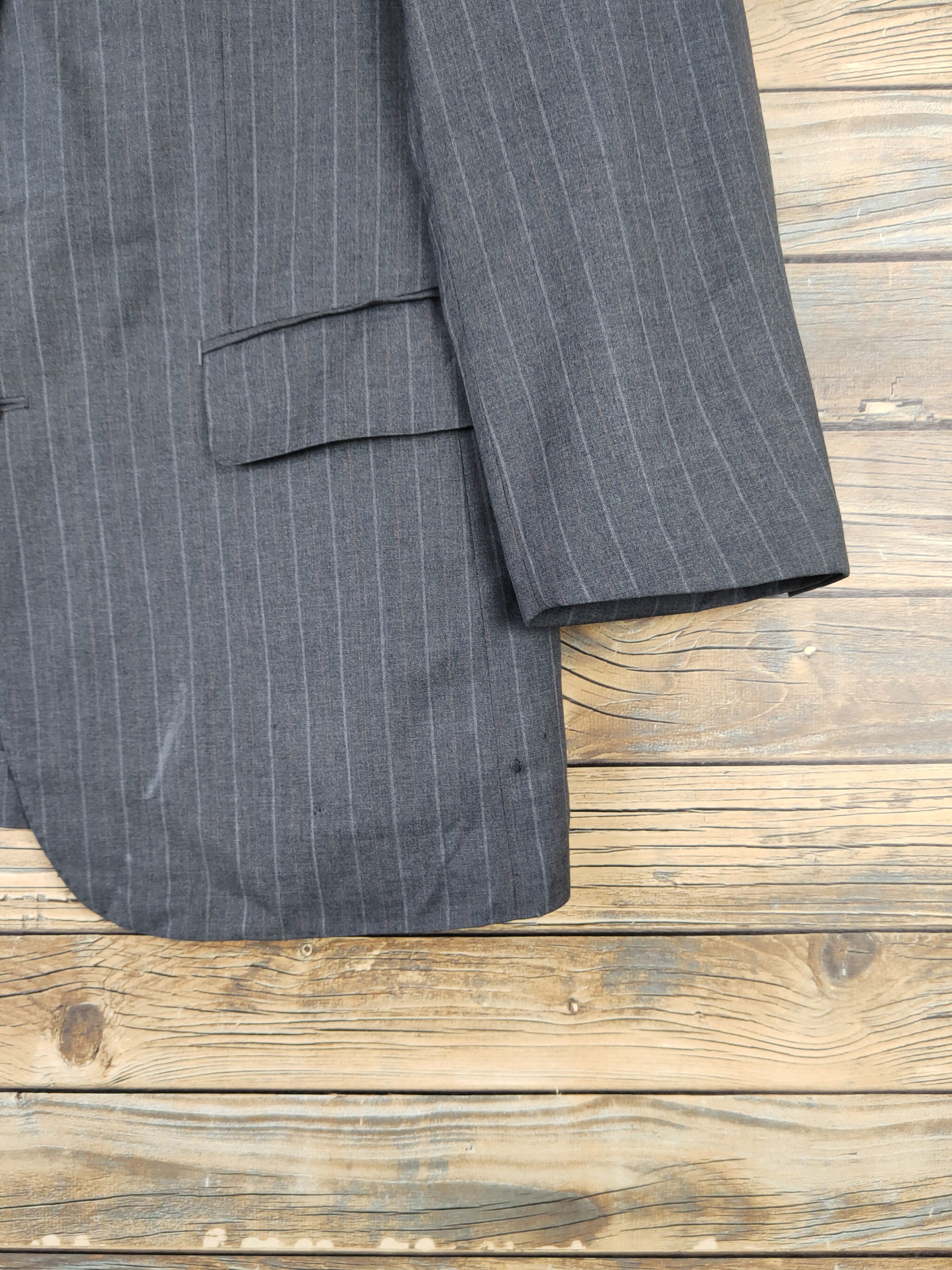 Burberry × Vintage Vintage Burberry Dark Gray Blazers Distressed minor. Size US L / EU 52-54 / 3 - 7 Thumbnail