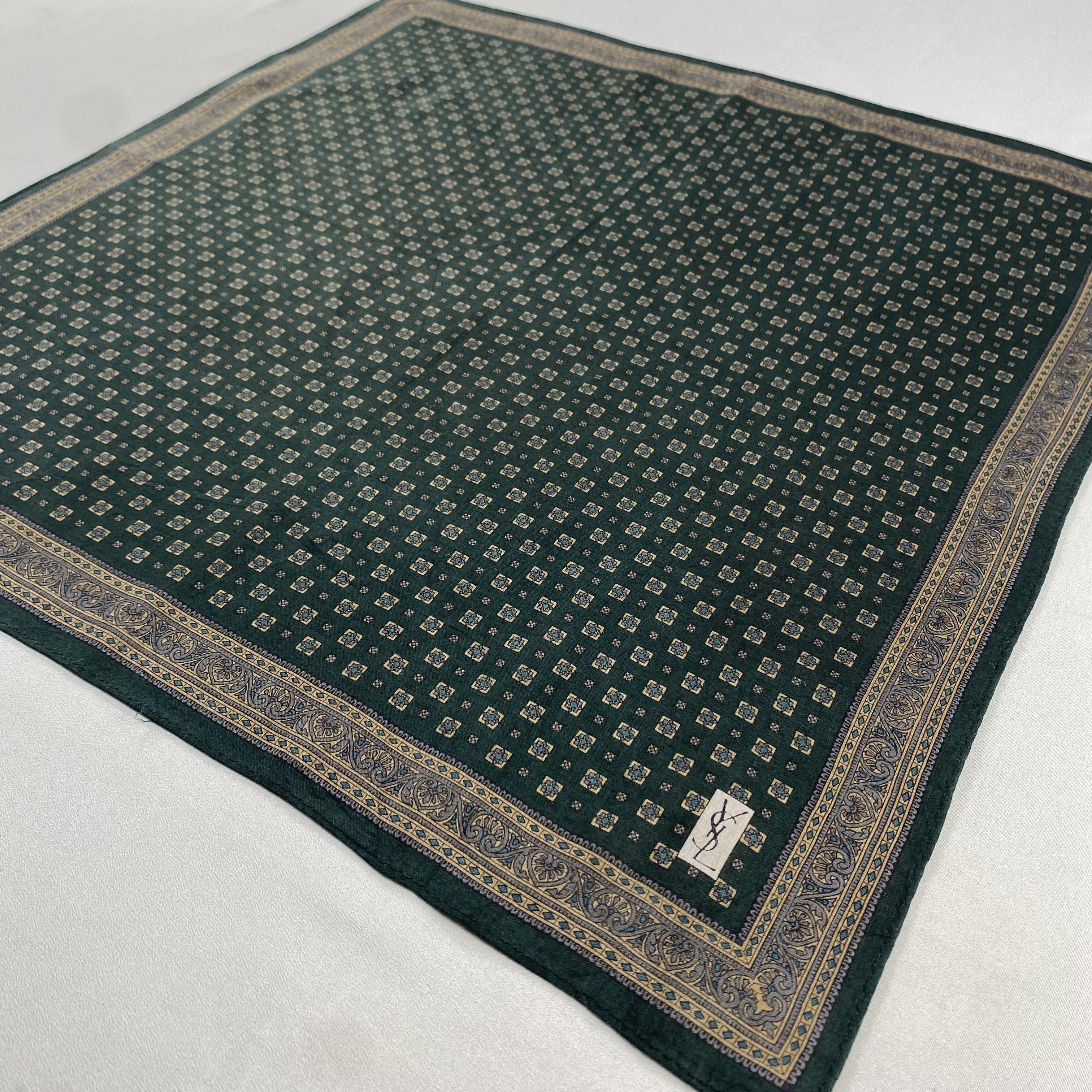 Vintage Yves Saint Laurent Bandana/ Handkerchief / Neckerchief-P1823 Size ONE SIZE - 2 Thumbnail