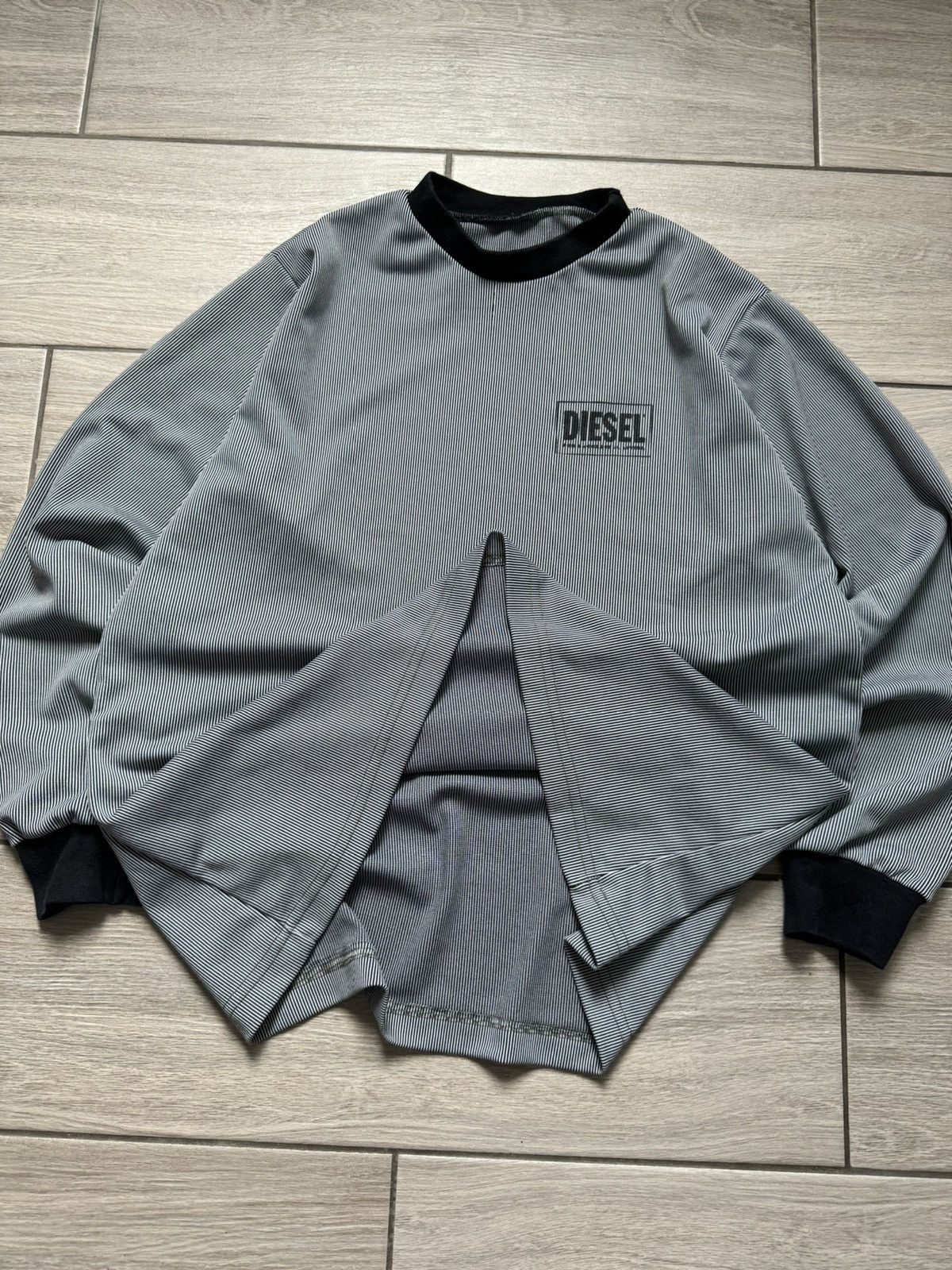Designer 💌 VINTAGE Y2K 00’s DIESEL DISTRESSED SWEATSHIRT STRIPED Size US L / EU 52-54 / 3 - 10 Thumbnail
