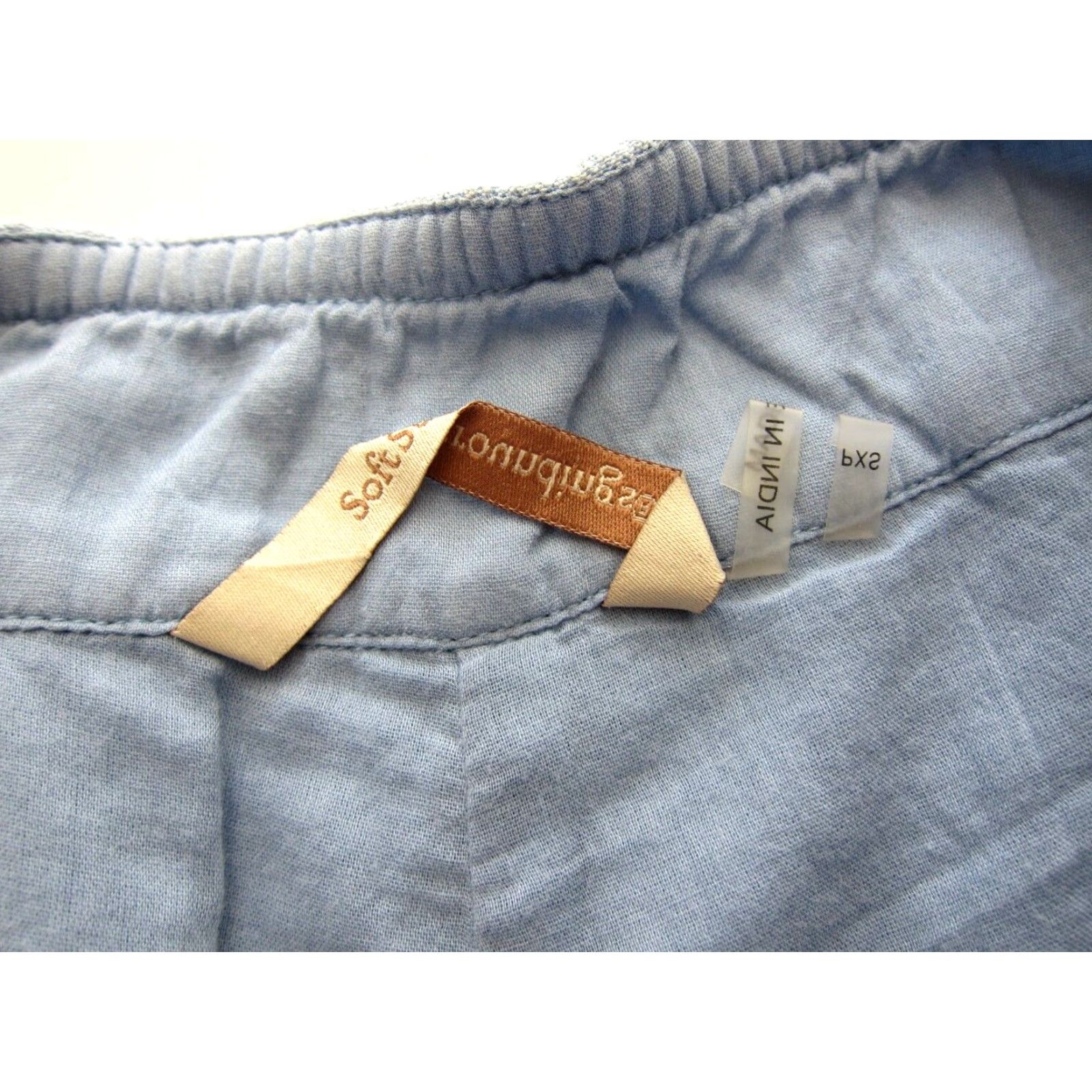 Soft Surroundings Soft Surroundings Beaded Pocket Chino Short Women PXS Blue 100% Cotton Front Flat Beaded Pockets 31" Waist 40" Hip 8" Rise Petites Womens Size 26" / US 2 / IT 38 - 5 Thumbnail