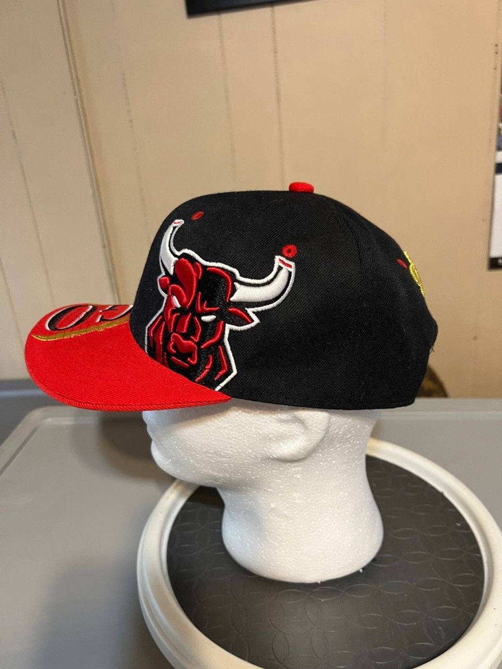 The Unbranded Brand Men's Unbranded Chicago Bulls Snapback Hat Size ONE SIZE - 2 Thumbnail